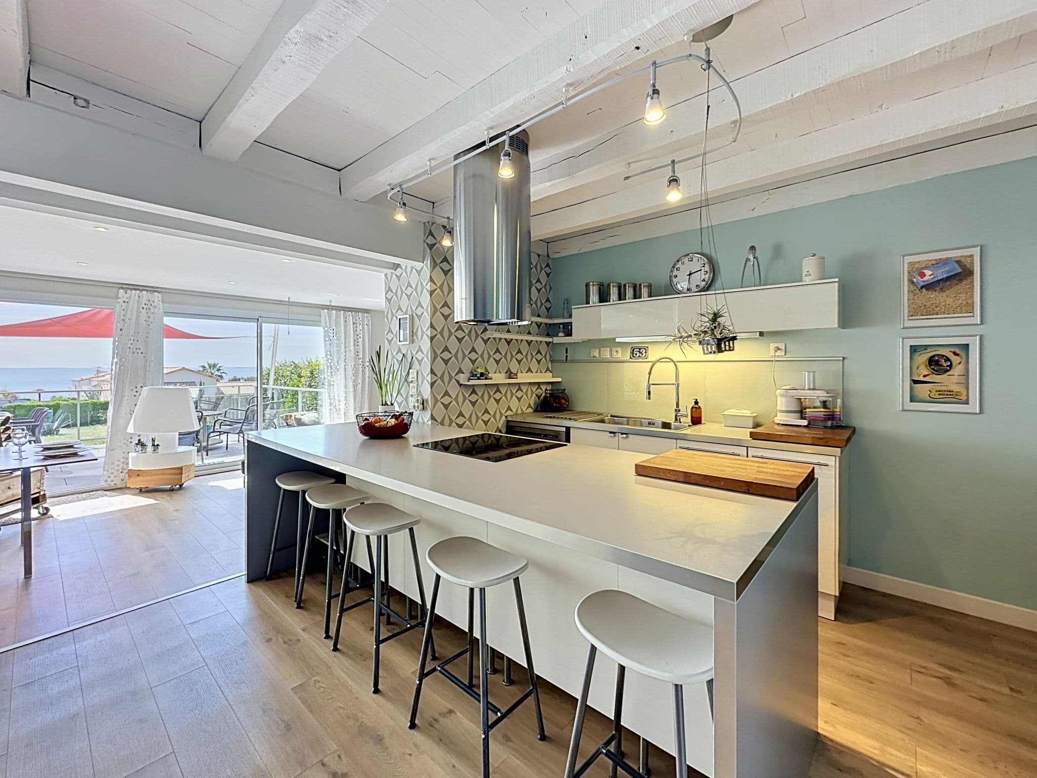 Kitchen / Dining Room