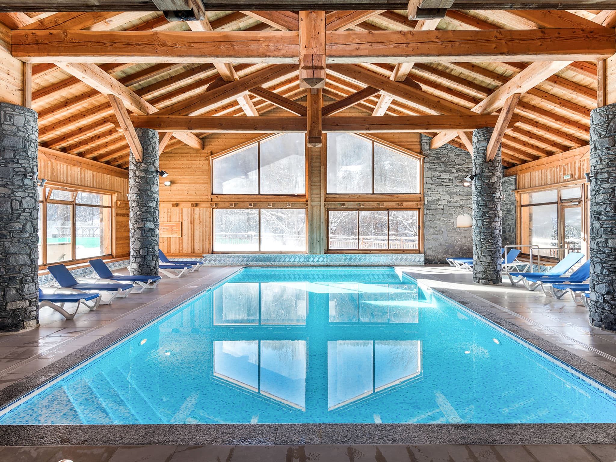 Pool Indoor