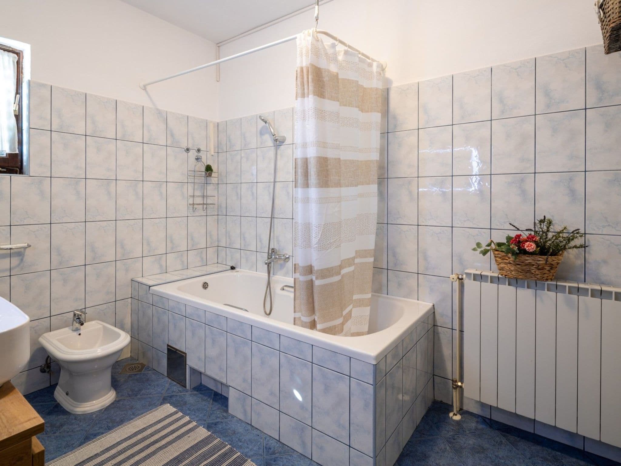 Gallery Image 22
