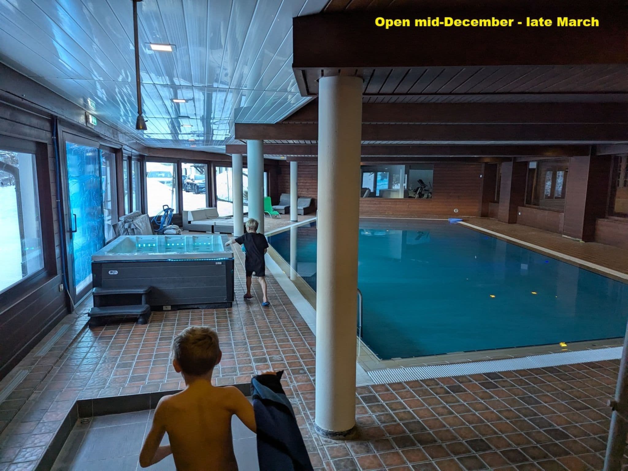Pool Indoor
