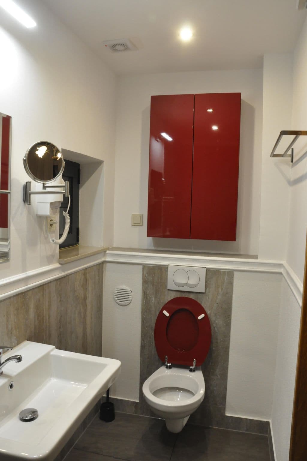 Gallery Image 12