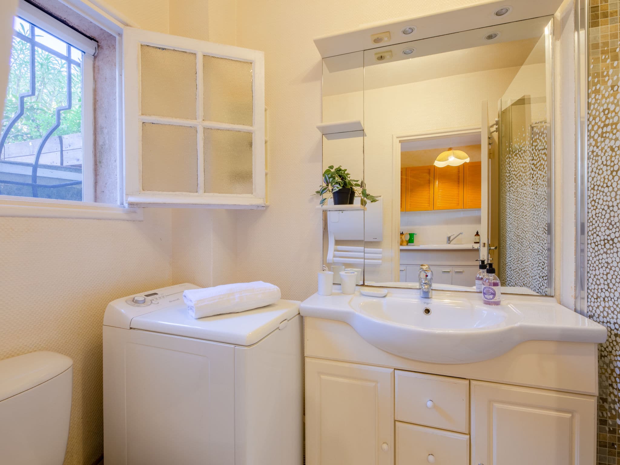 Bathroom / Wellness