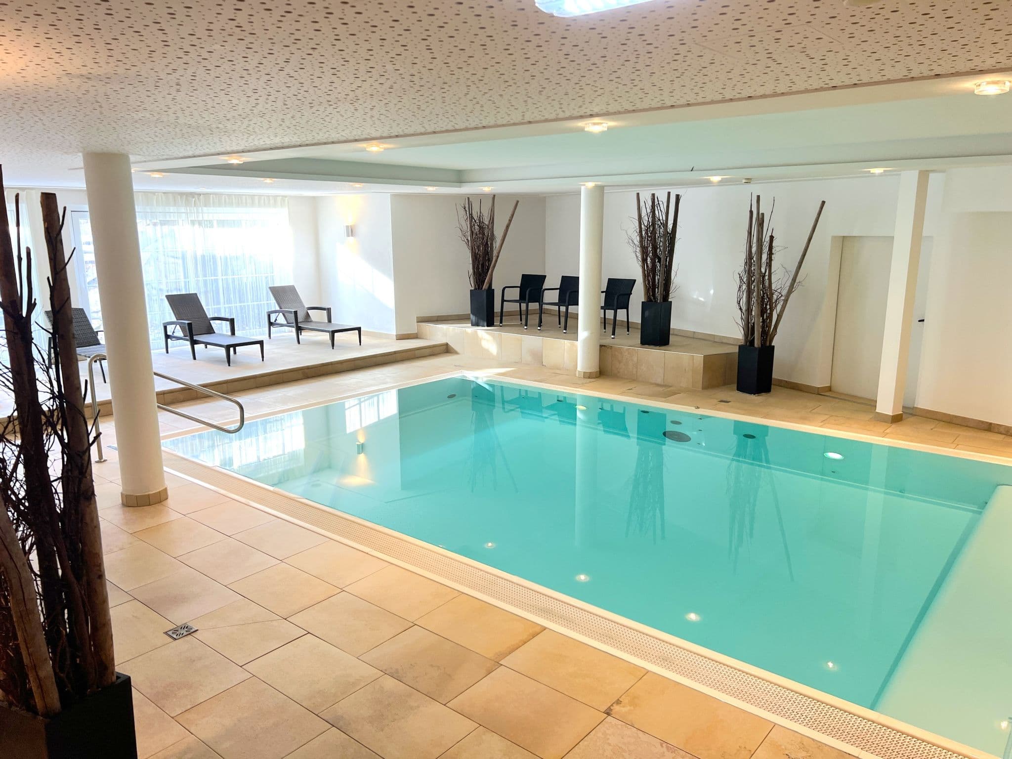 Pool Indoor