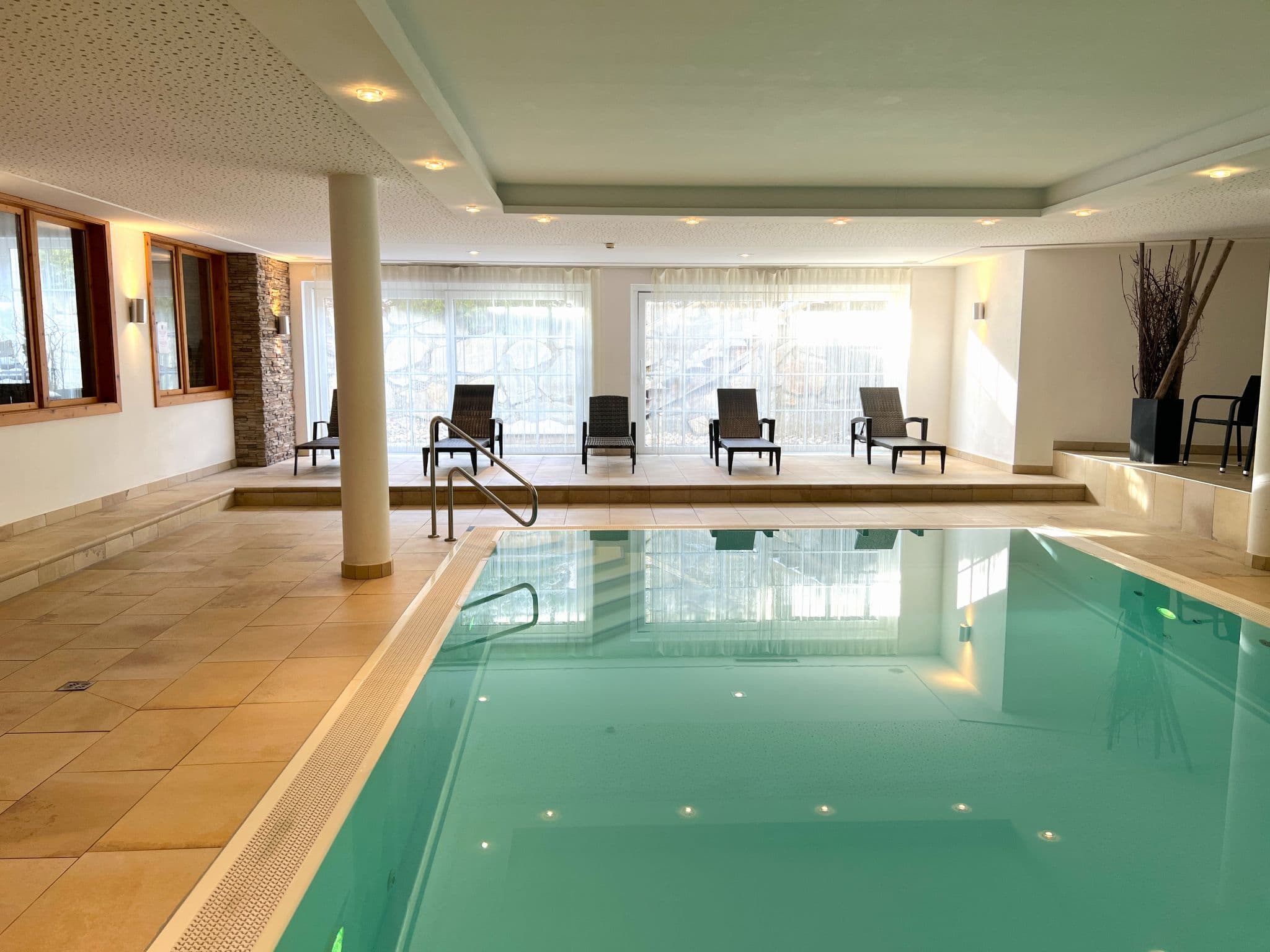 Pool Indoor