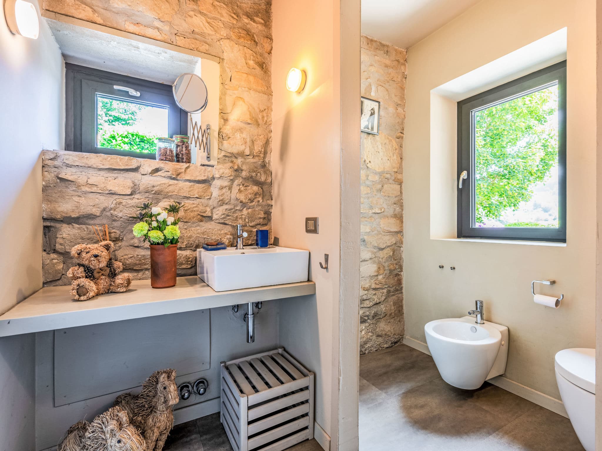 Bathroom / Wellness