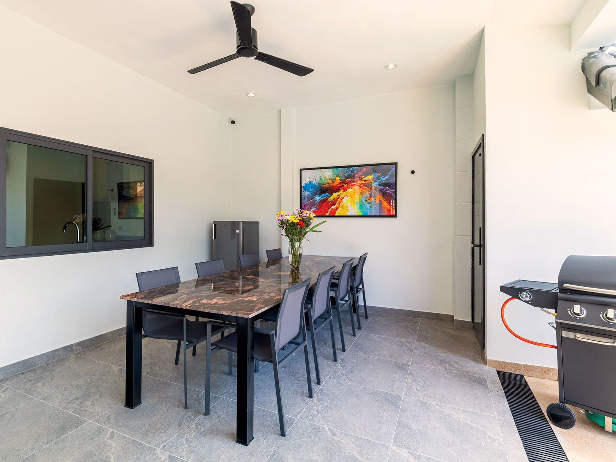 Kitchen / Dining Room