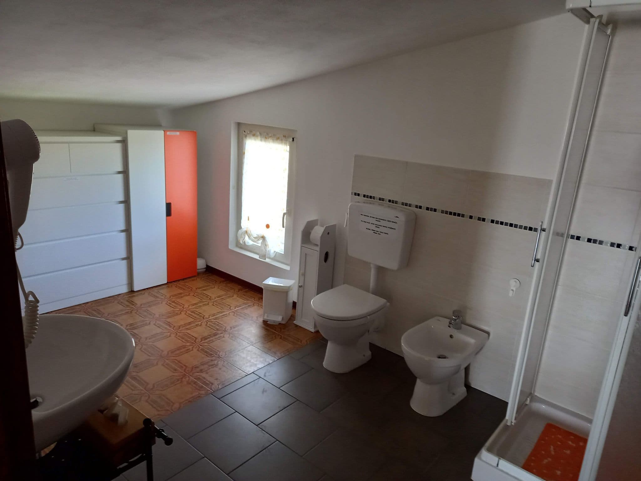 Bathroom / Wellness