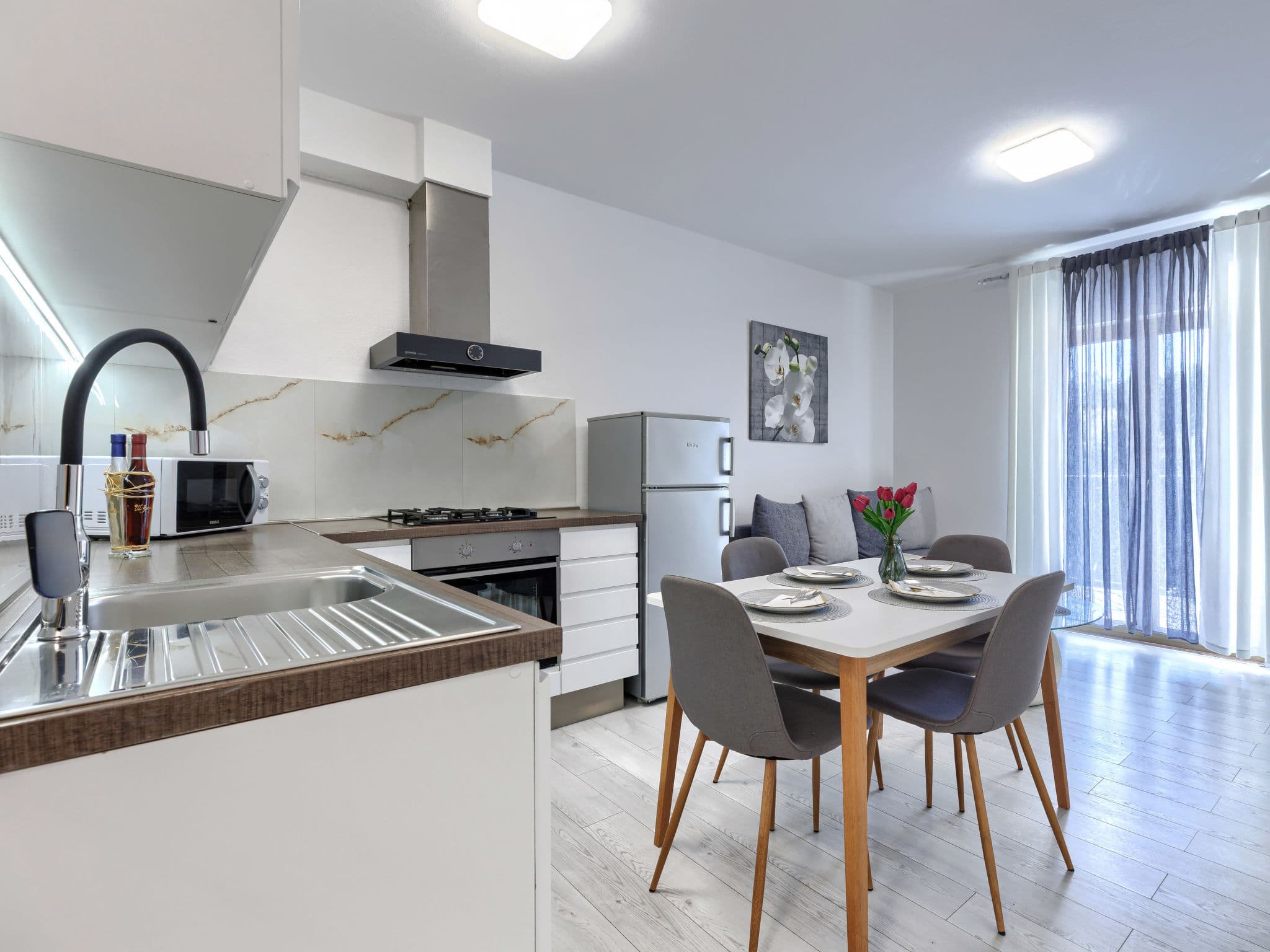 Kitchen / Dining Room