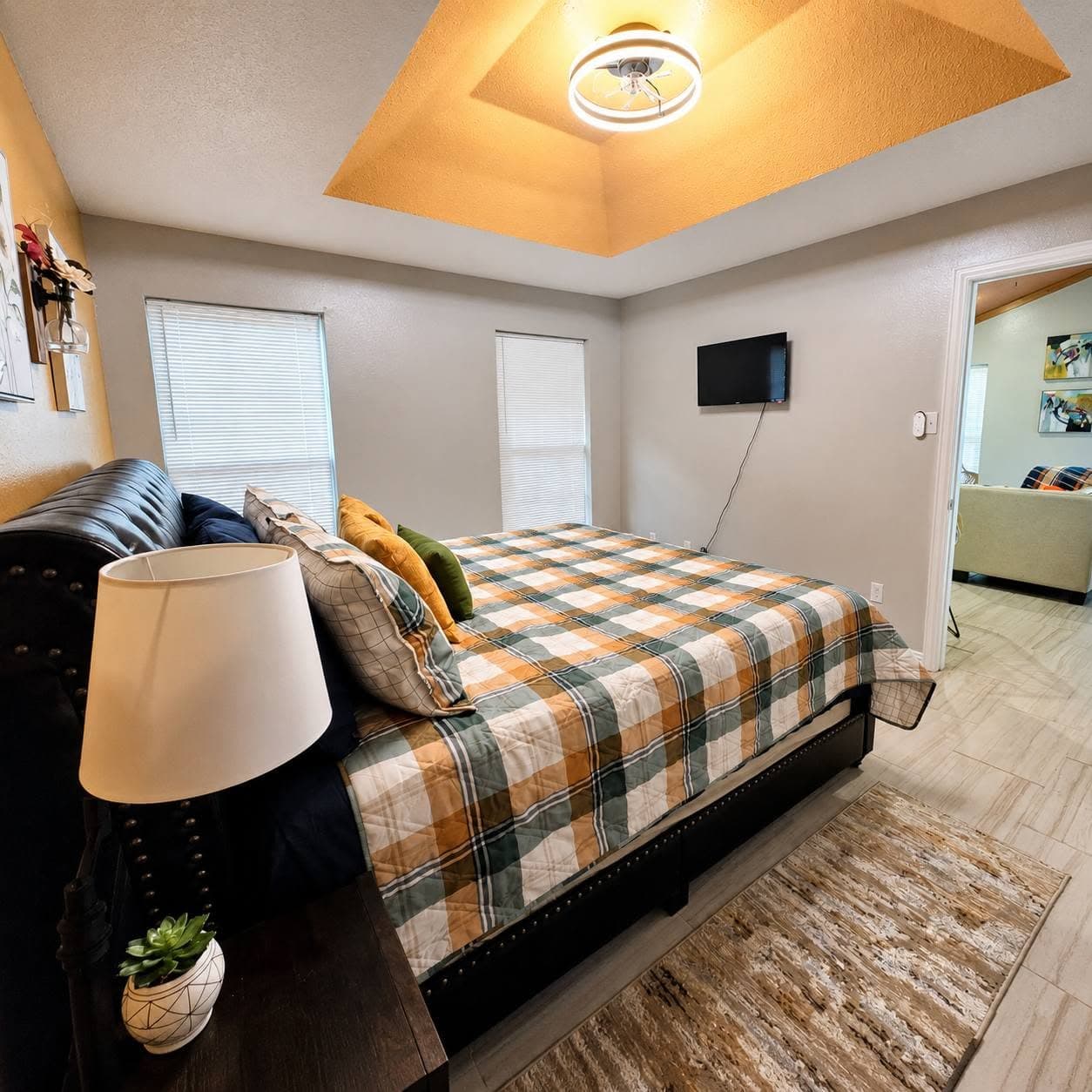 Bedroom 1 with Smart TV