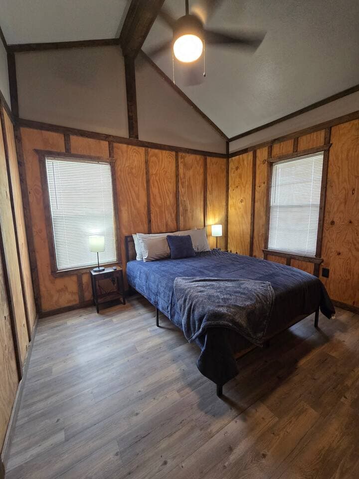 Bedroom 2 in main cabin