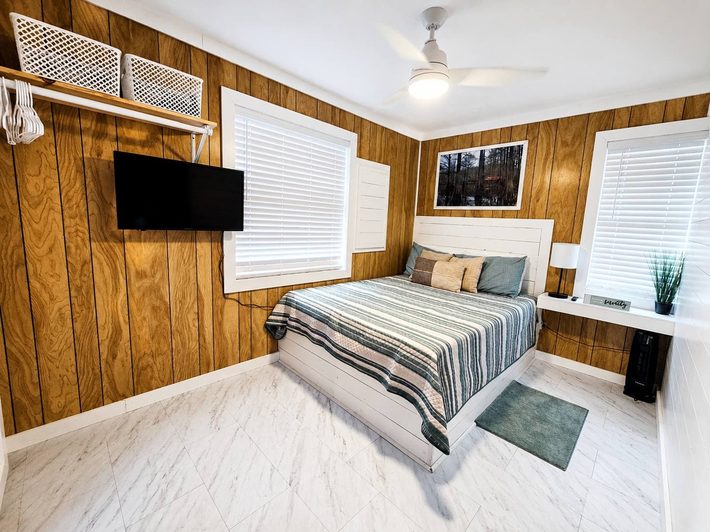 Bedroom 3 - Queen Bed, Smart TV