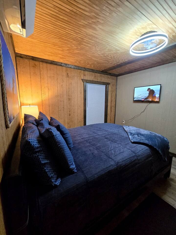 Bedroom 1 with smart TV