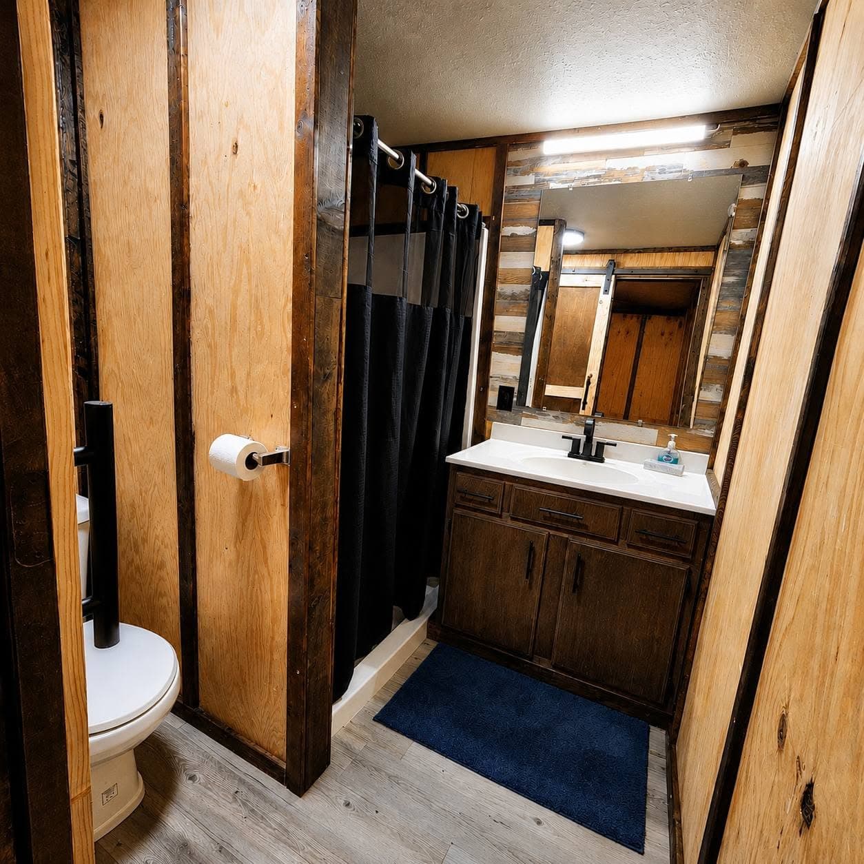 Bathroom 2 with Shower