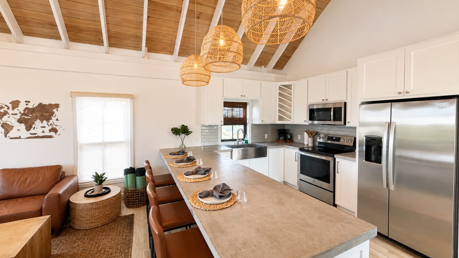 CasaSerena-Kitchen1.png