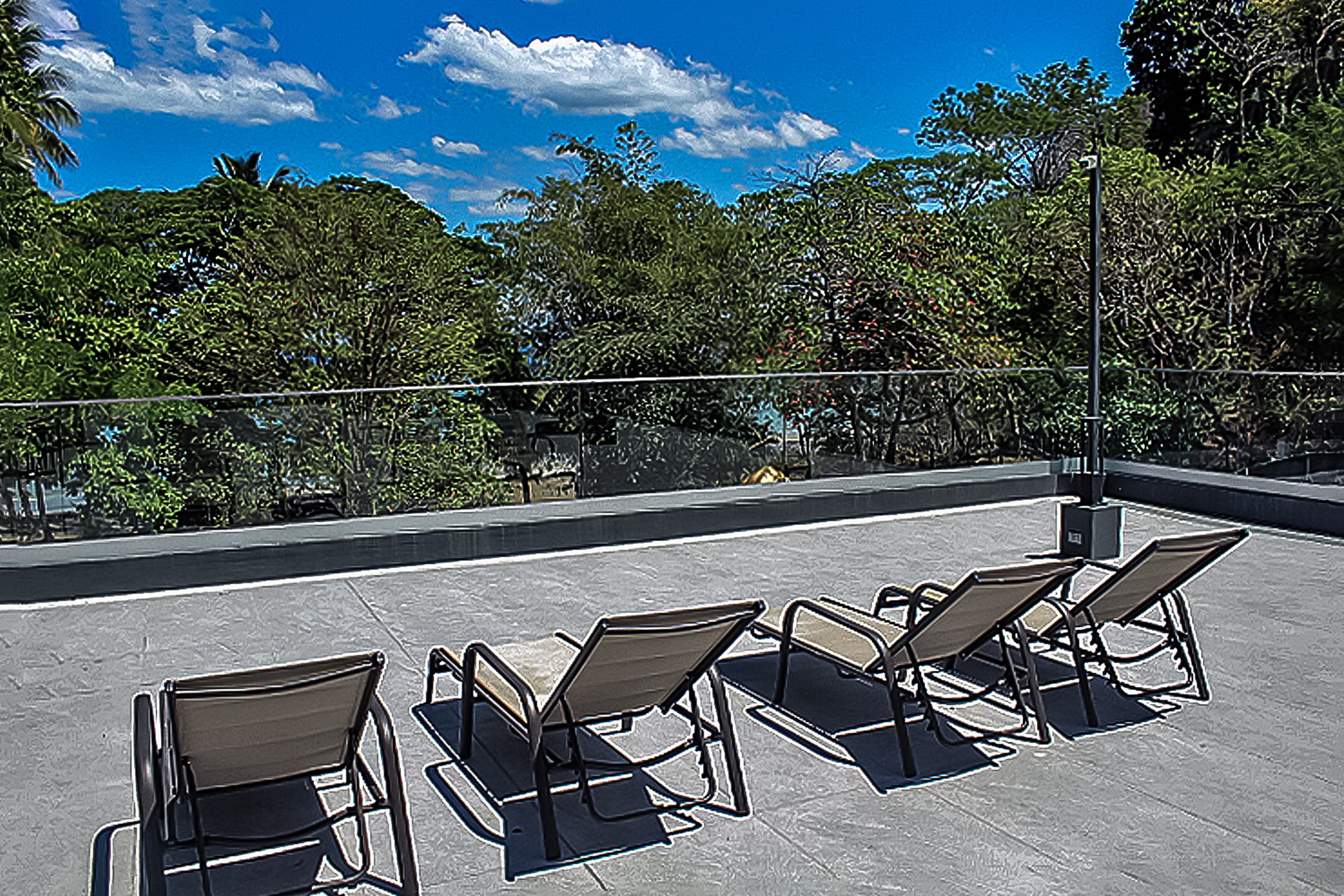 Sundeck overview beach