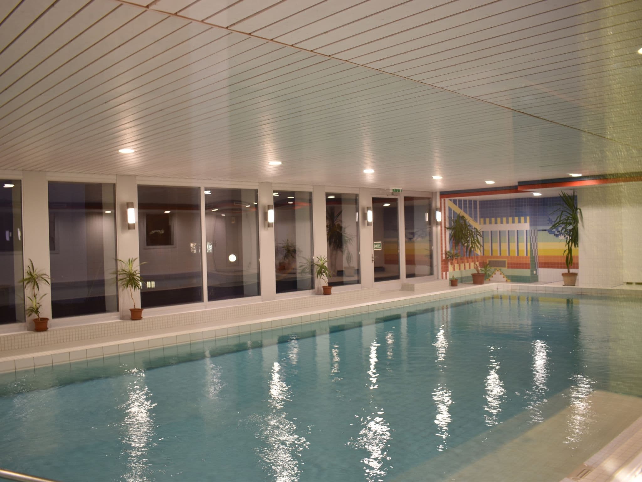 Pool Indoor