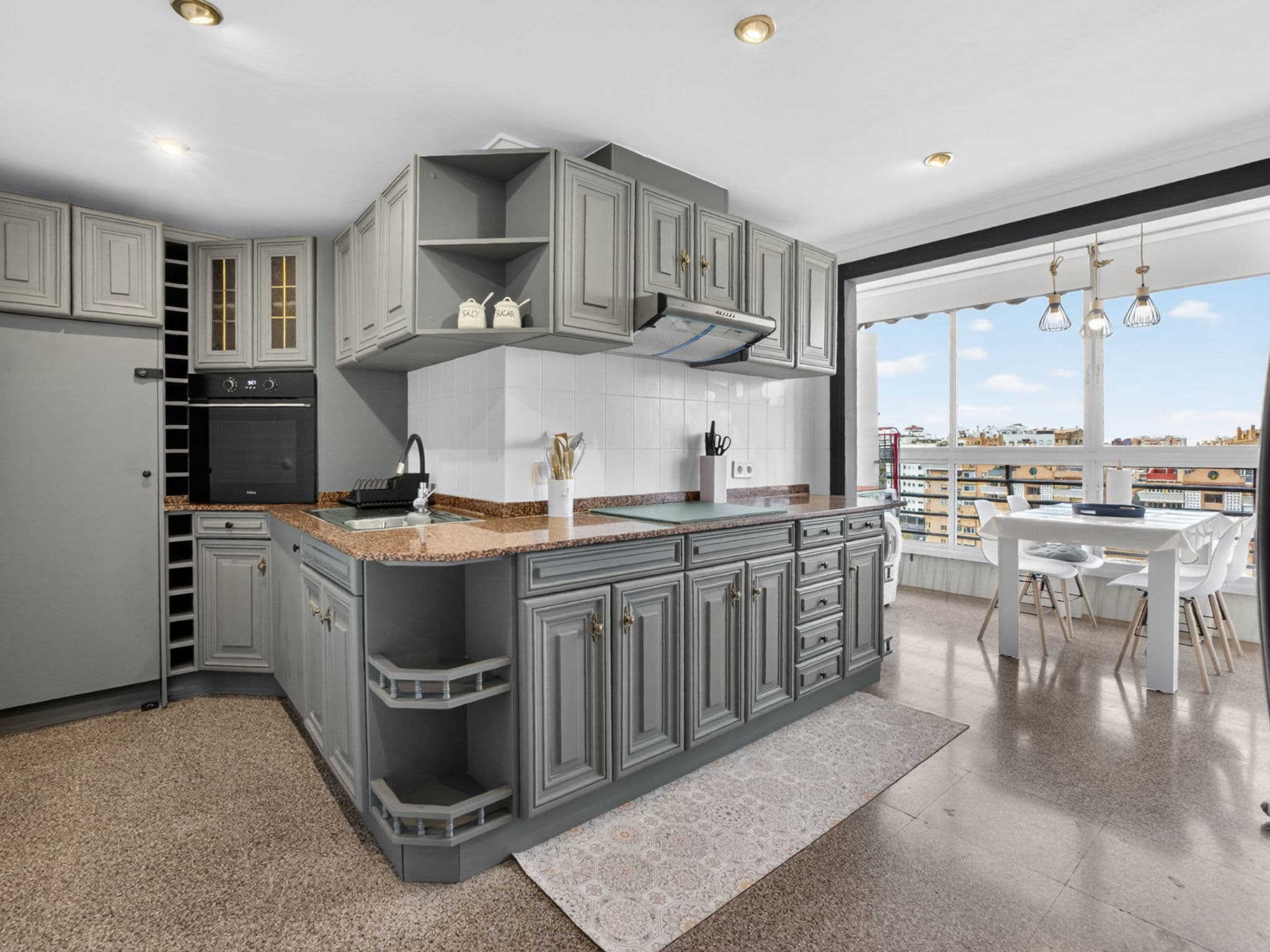 Kitchen / Dining Room