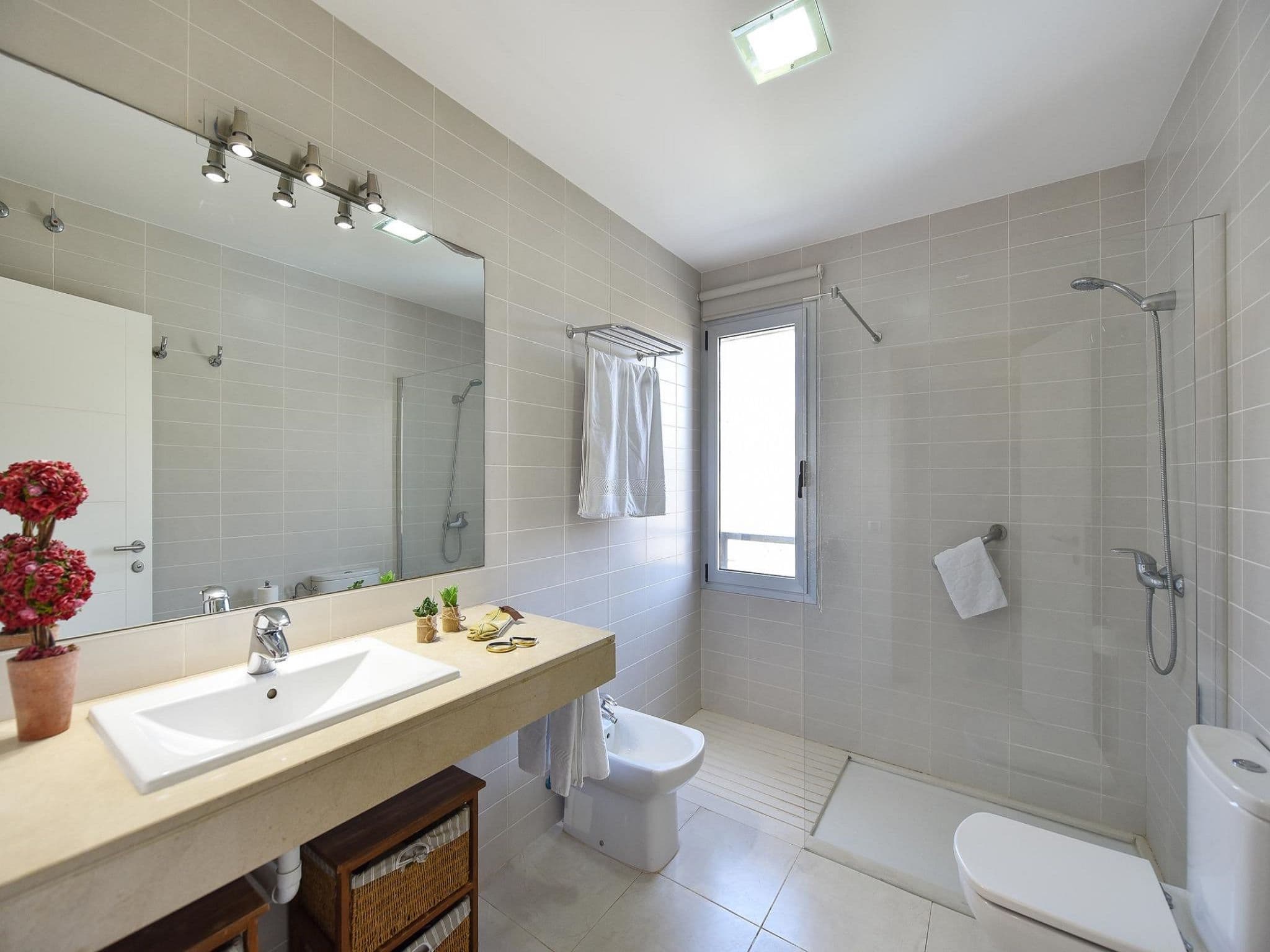 Bathroom / Wellness