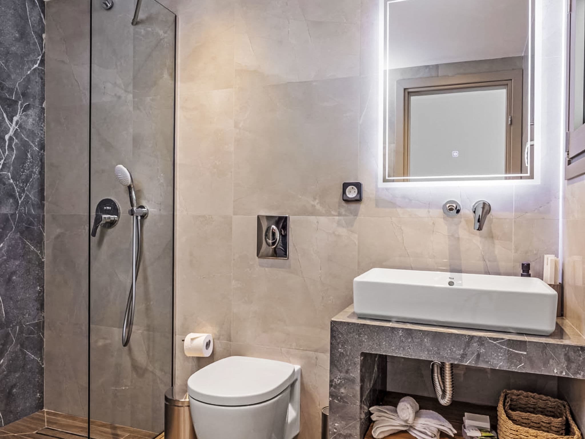 Bathroom / Wellness