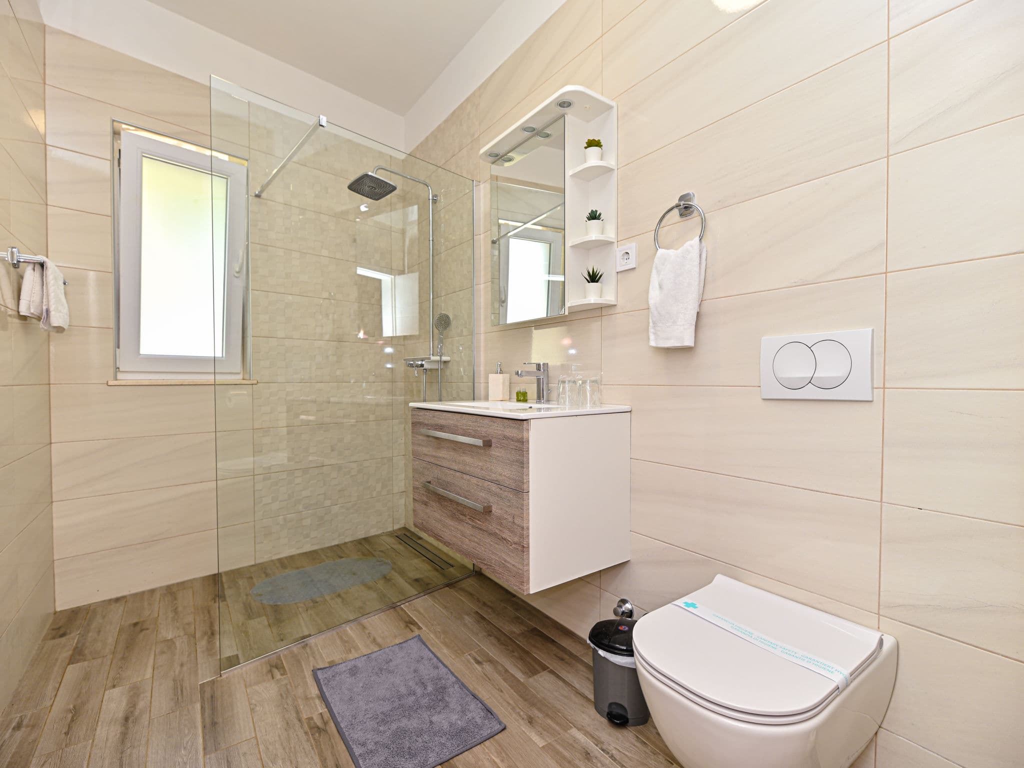 Bathroom / Wellness
