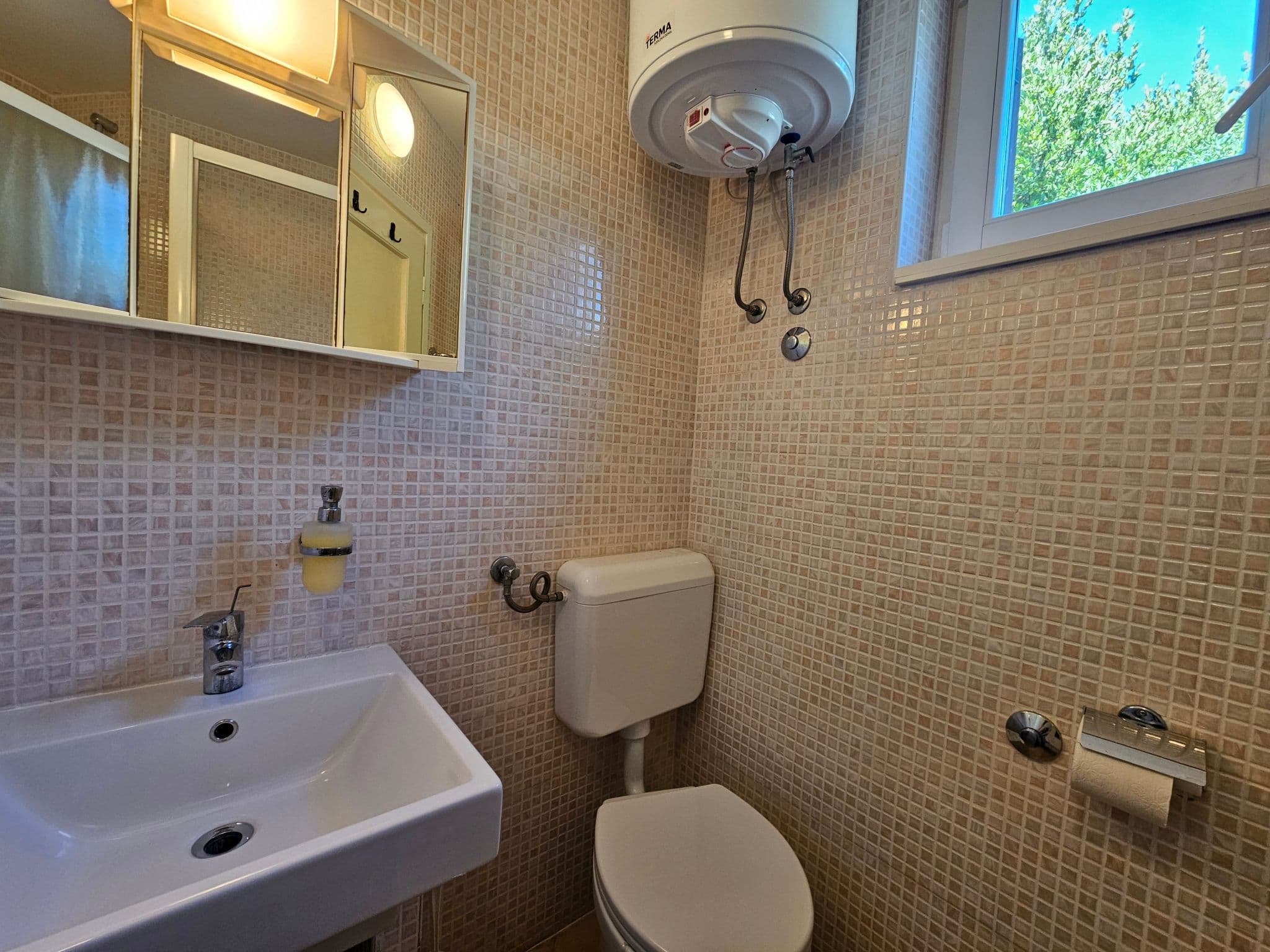 Bathroom / Wellness