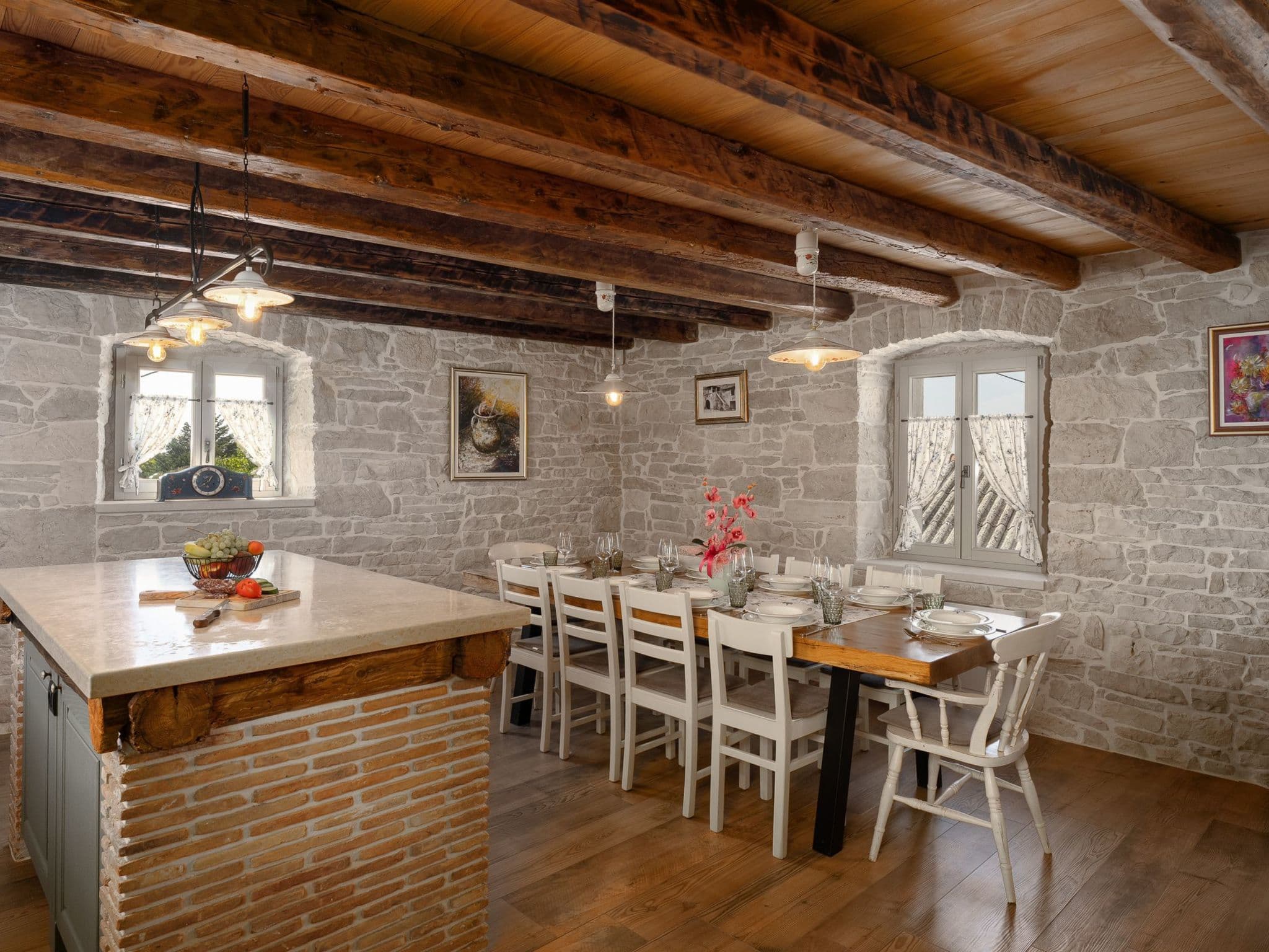 Kitchen / Dining Room