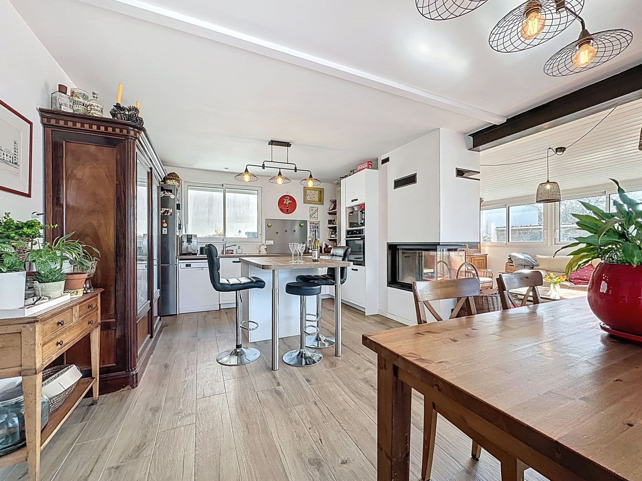 Kitchen / Dining Room