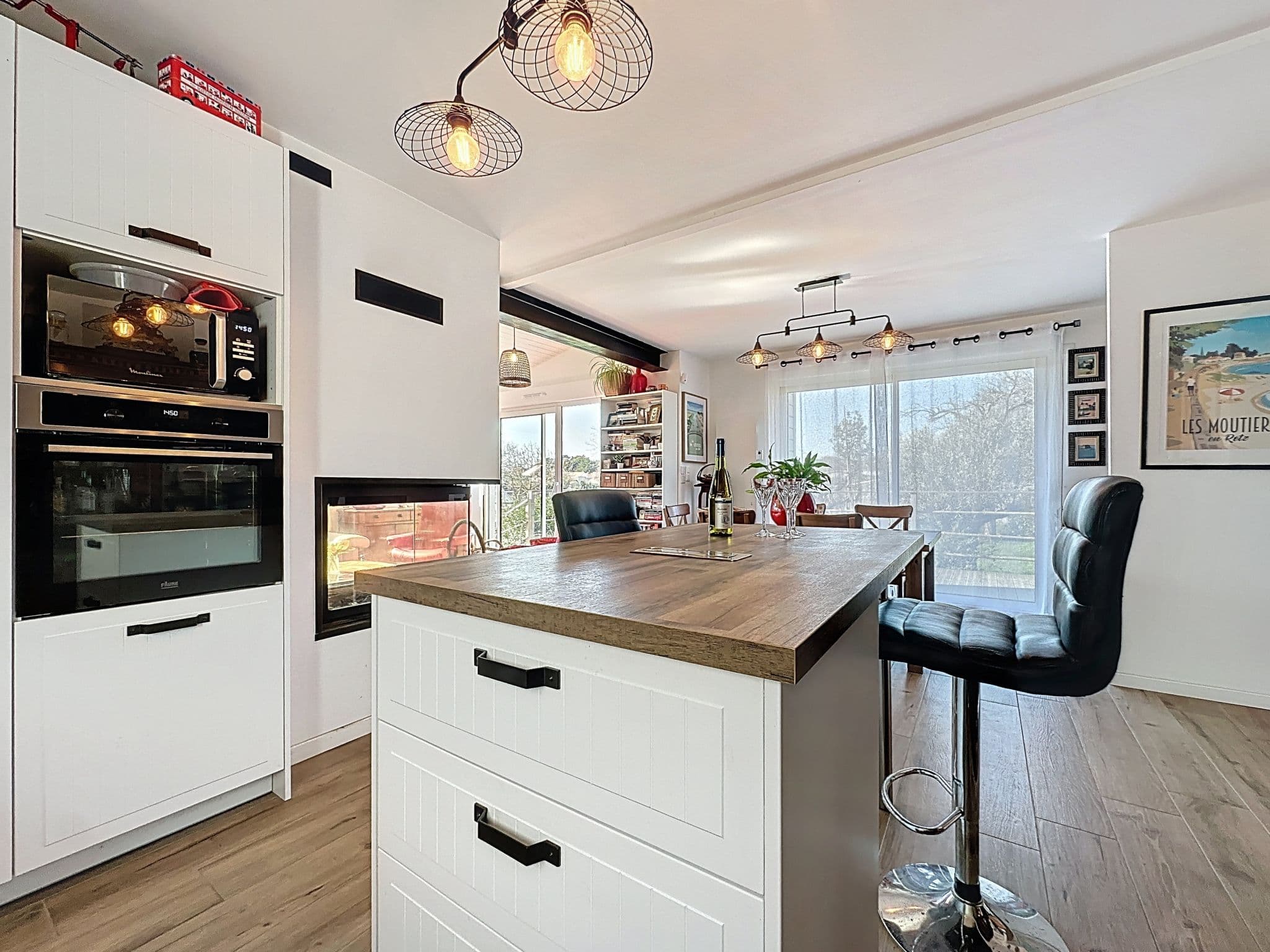 Kitchen / Dining Room