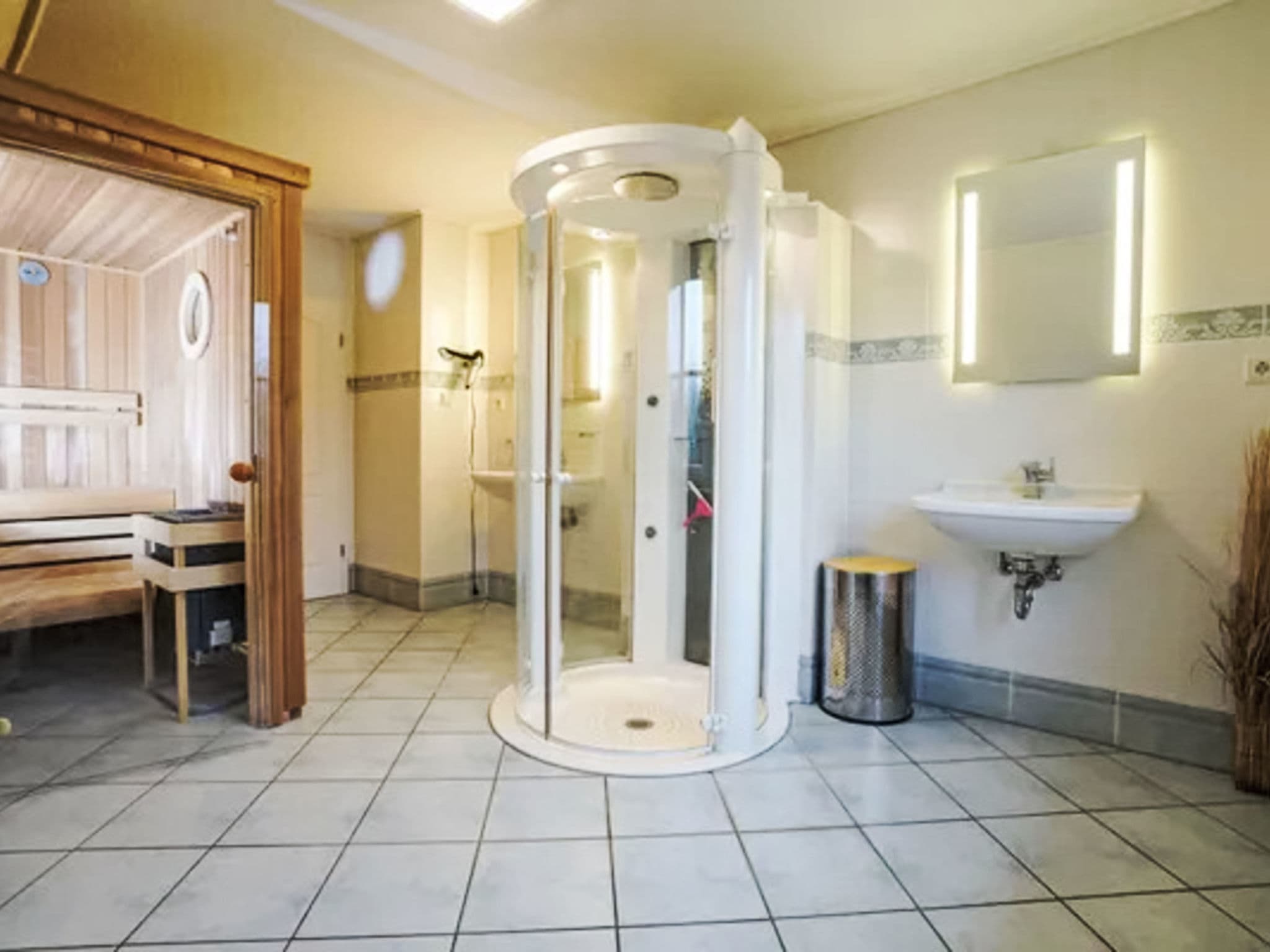 Bathroom / Wellness