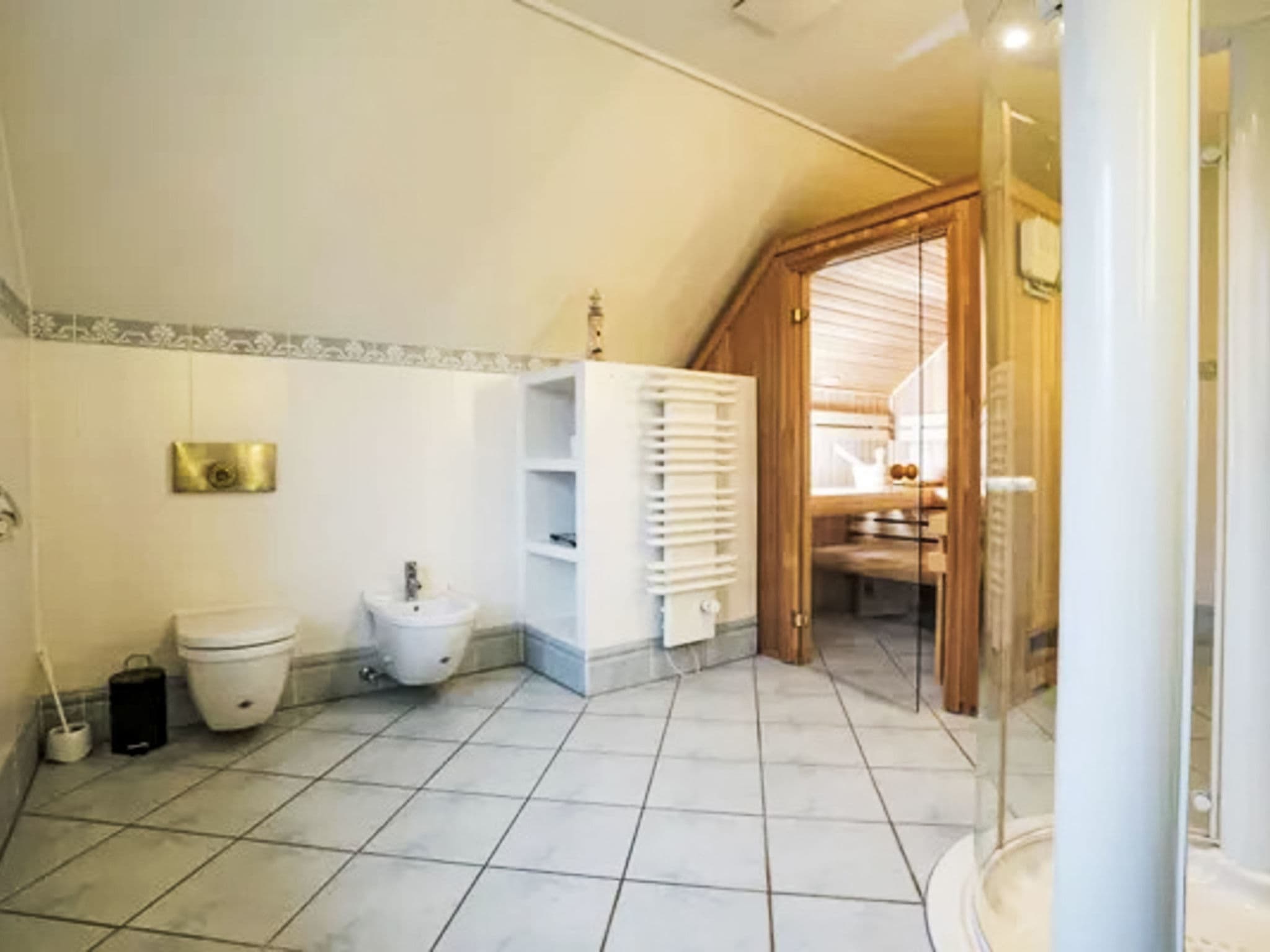 Bathroom / Wellness