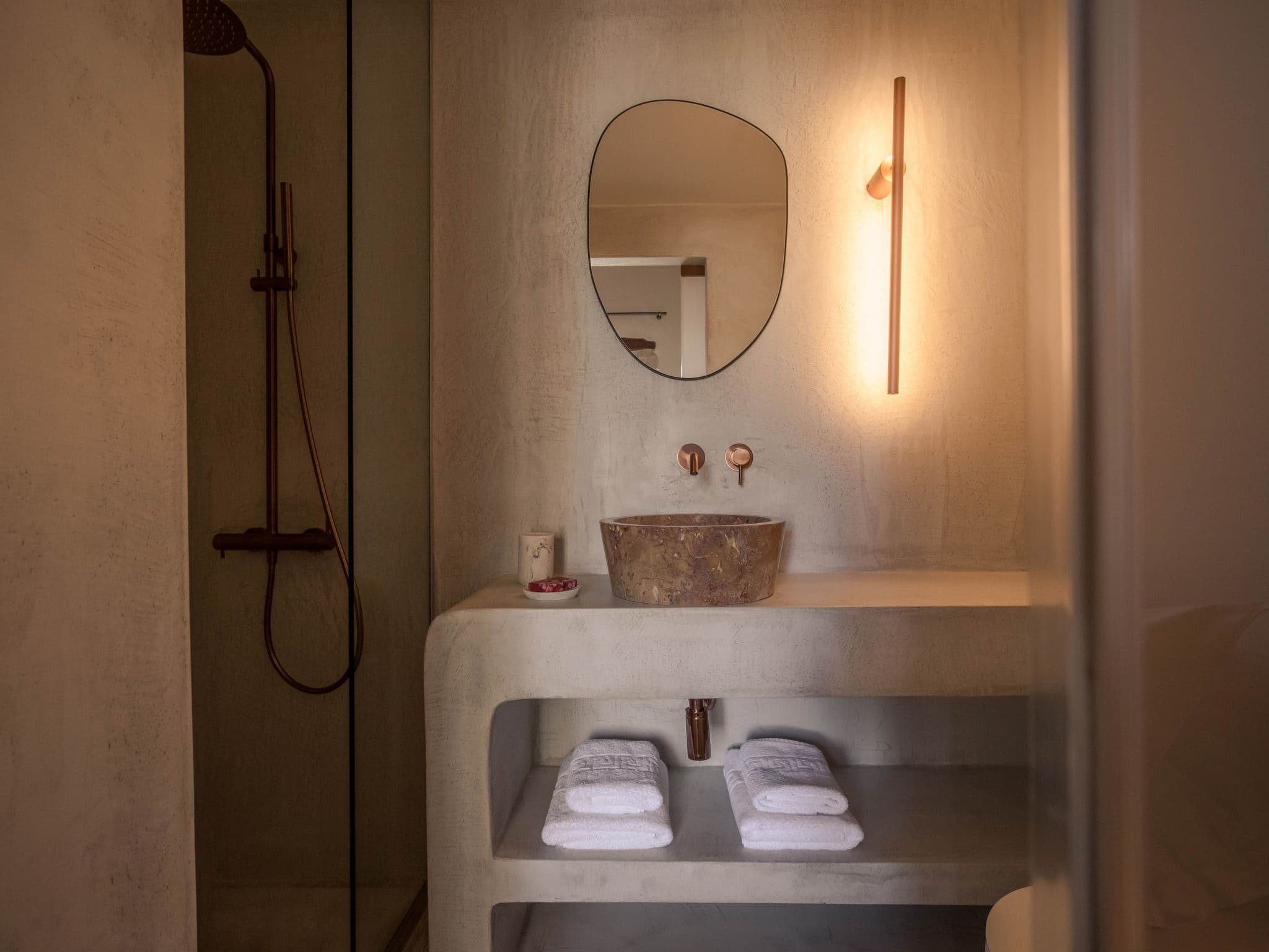 Bathroom / Wellness