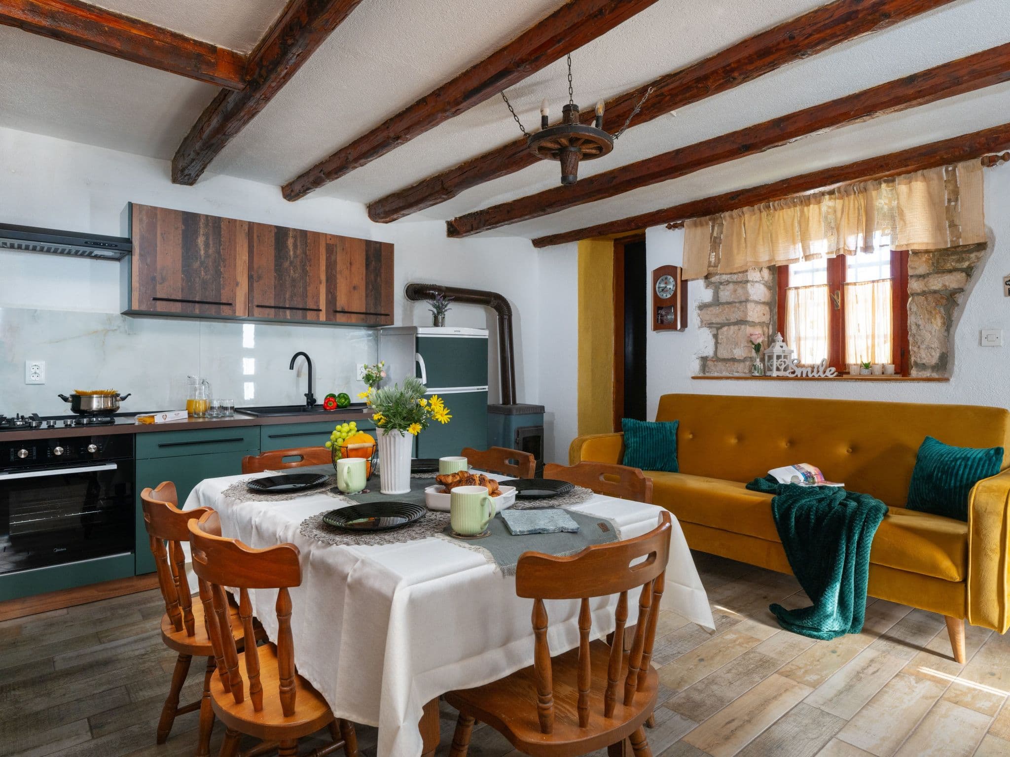 Kitchen / Dining Room