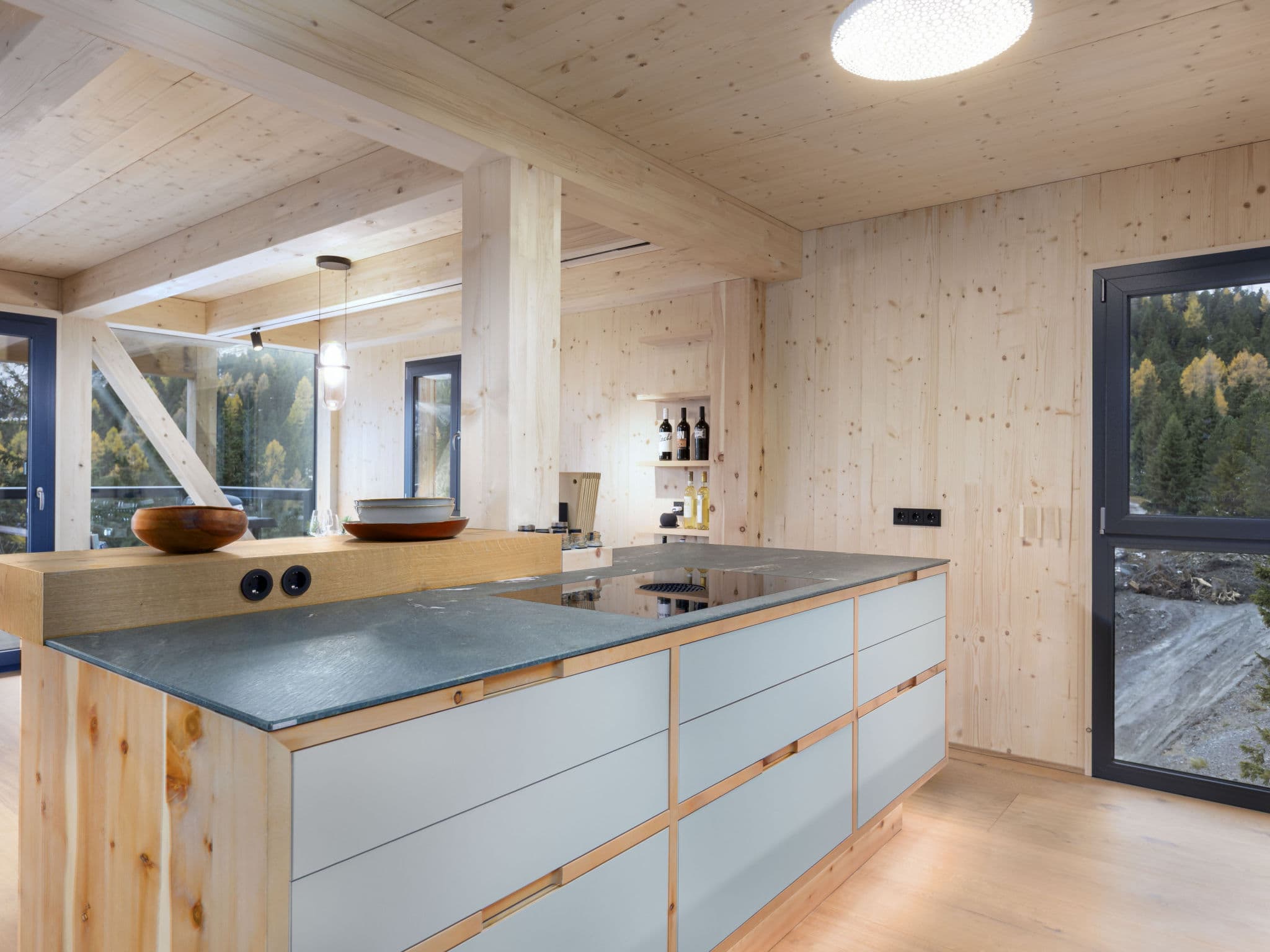 Kitchen / Dining Room