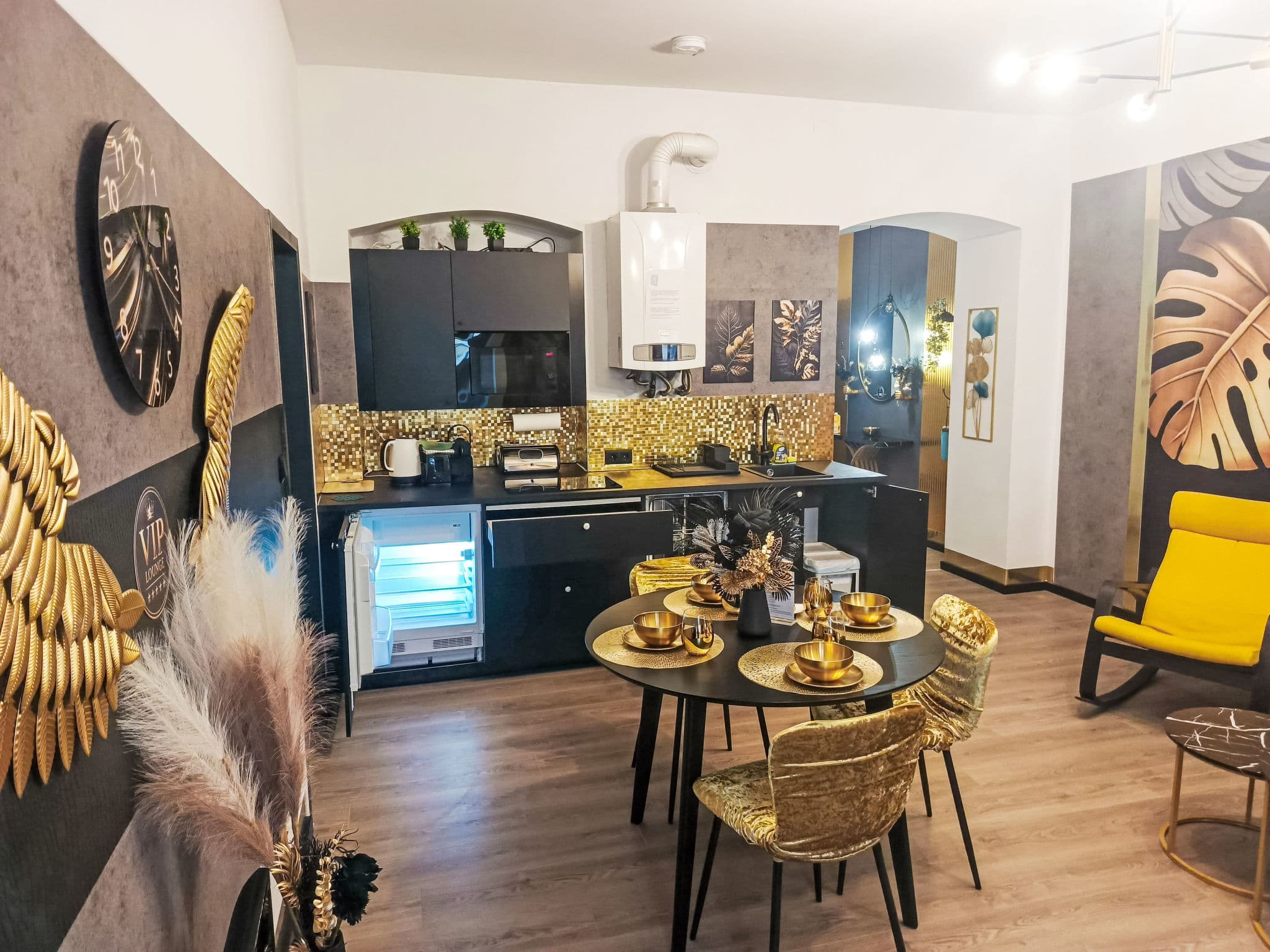 Kitchen / Dining Room