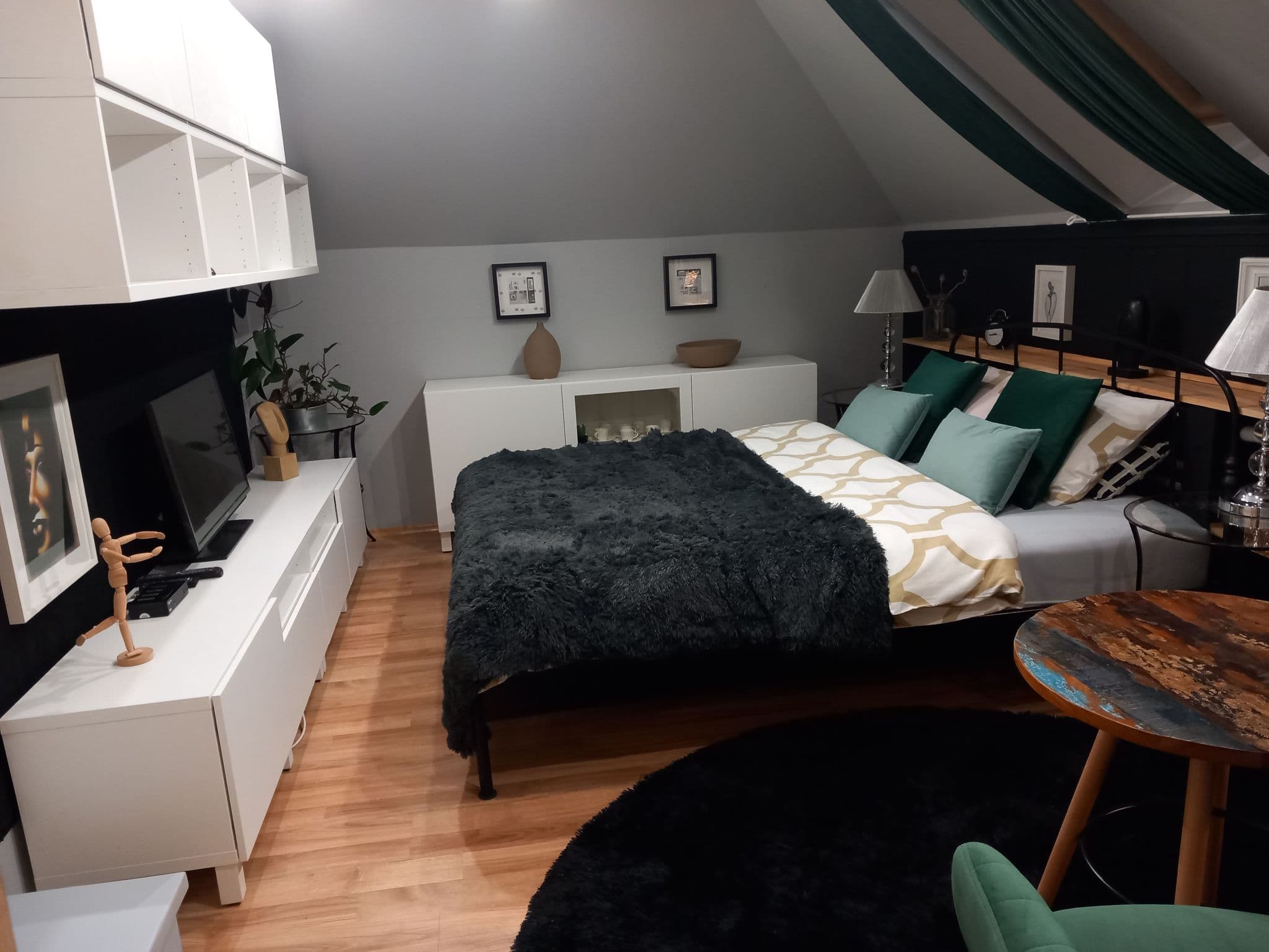 Gallery Image 25