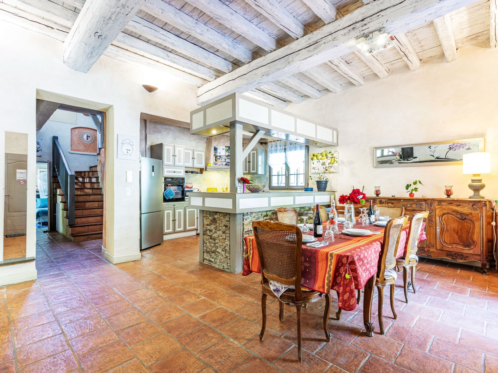 Kitchen / Dining Room