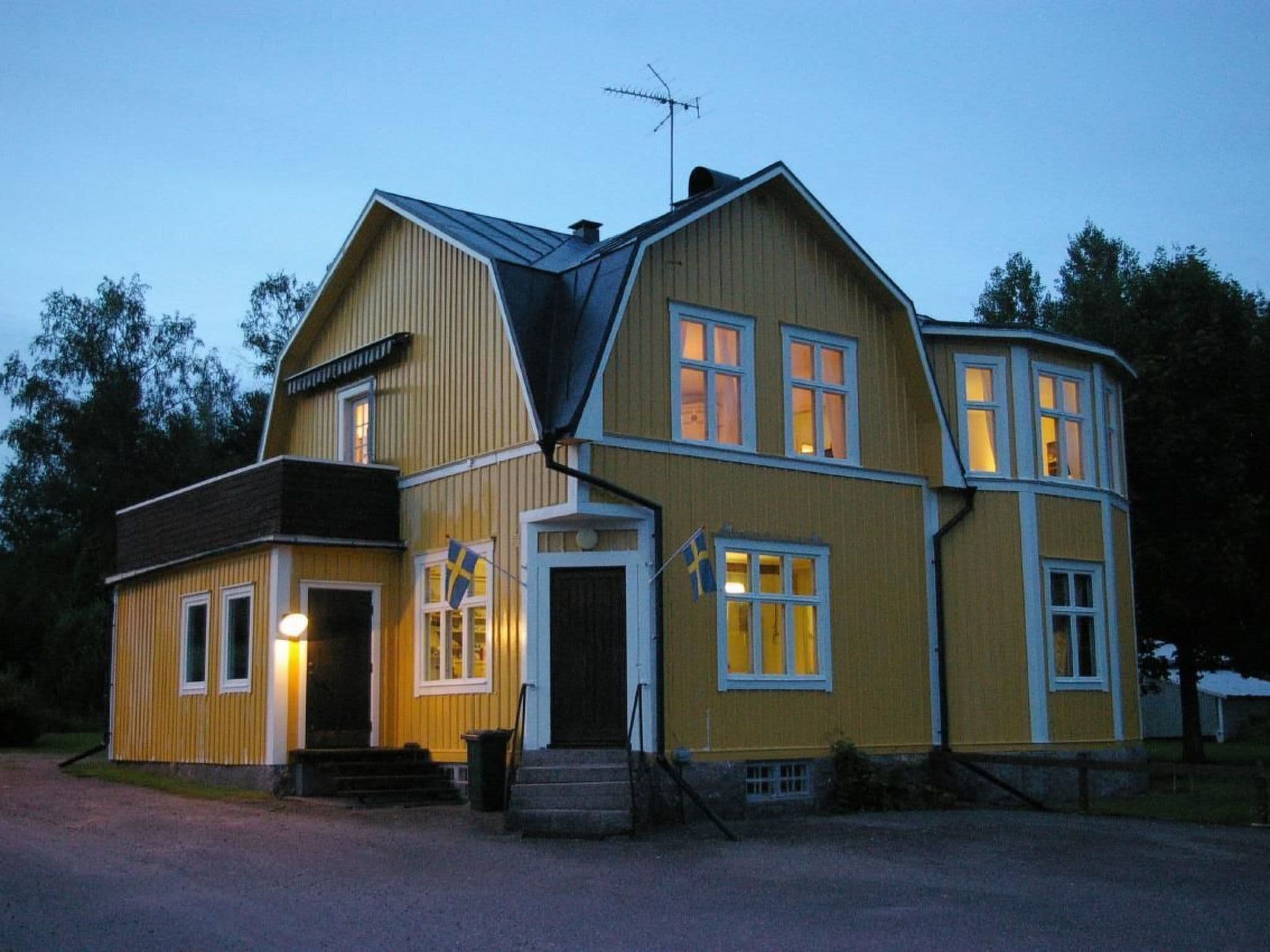 Gallery Image 16