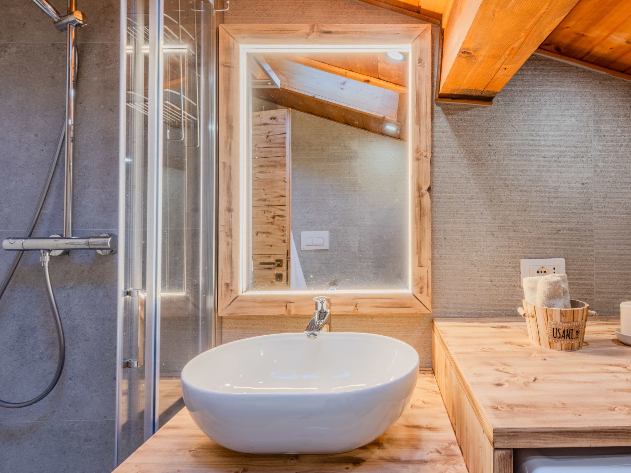 Bathroom / Wellness
