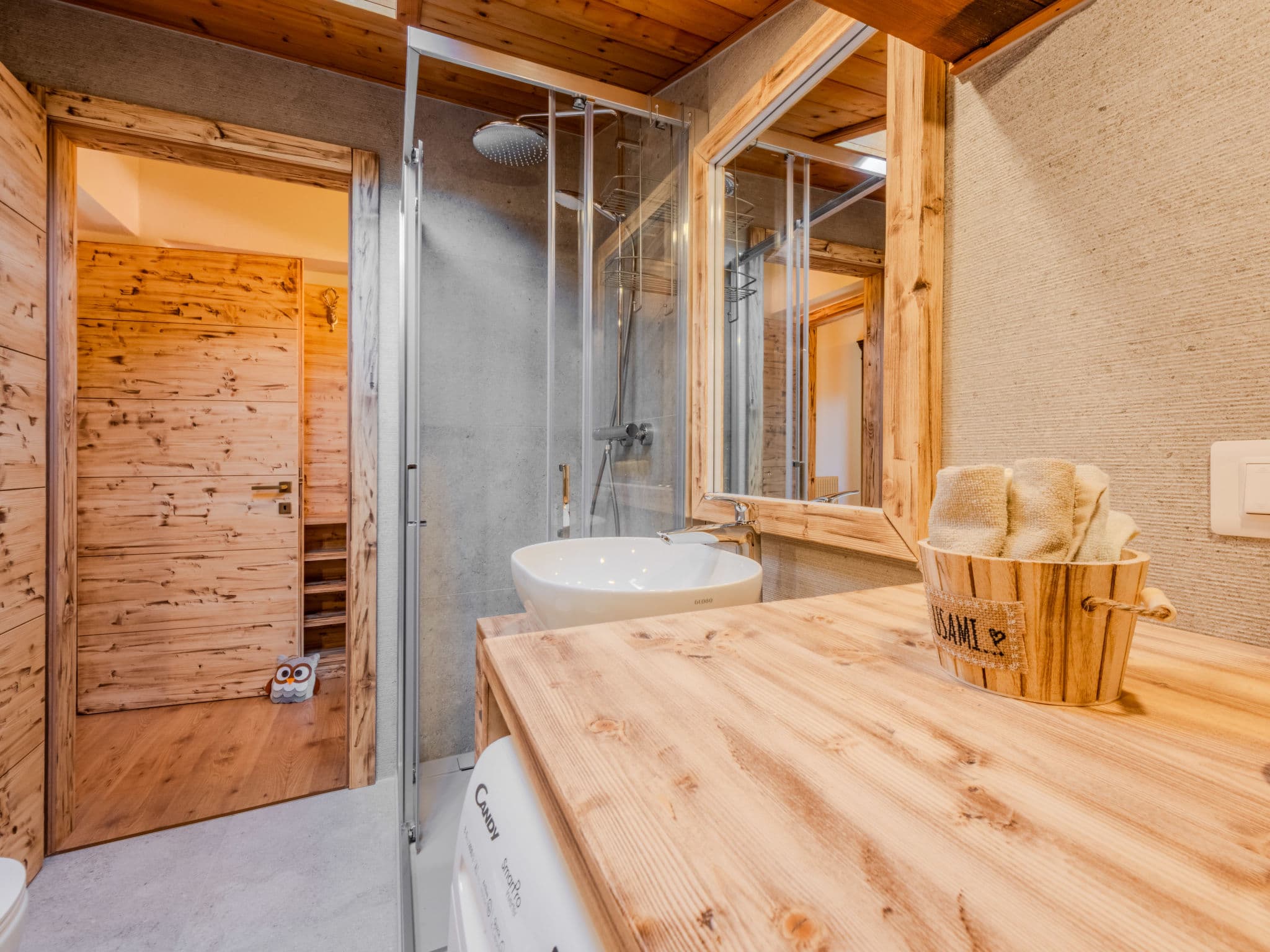 Bathroom / Wellness