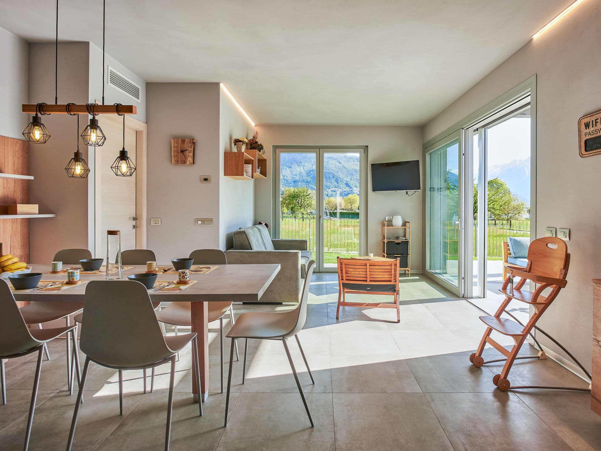 Kitchen / Dining Room