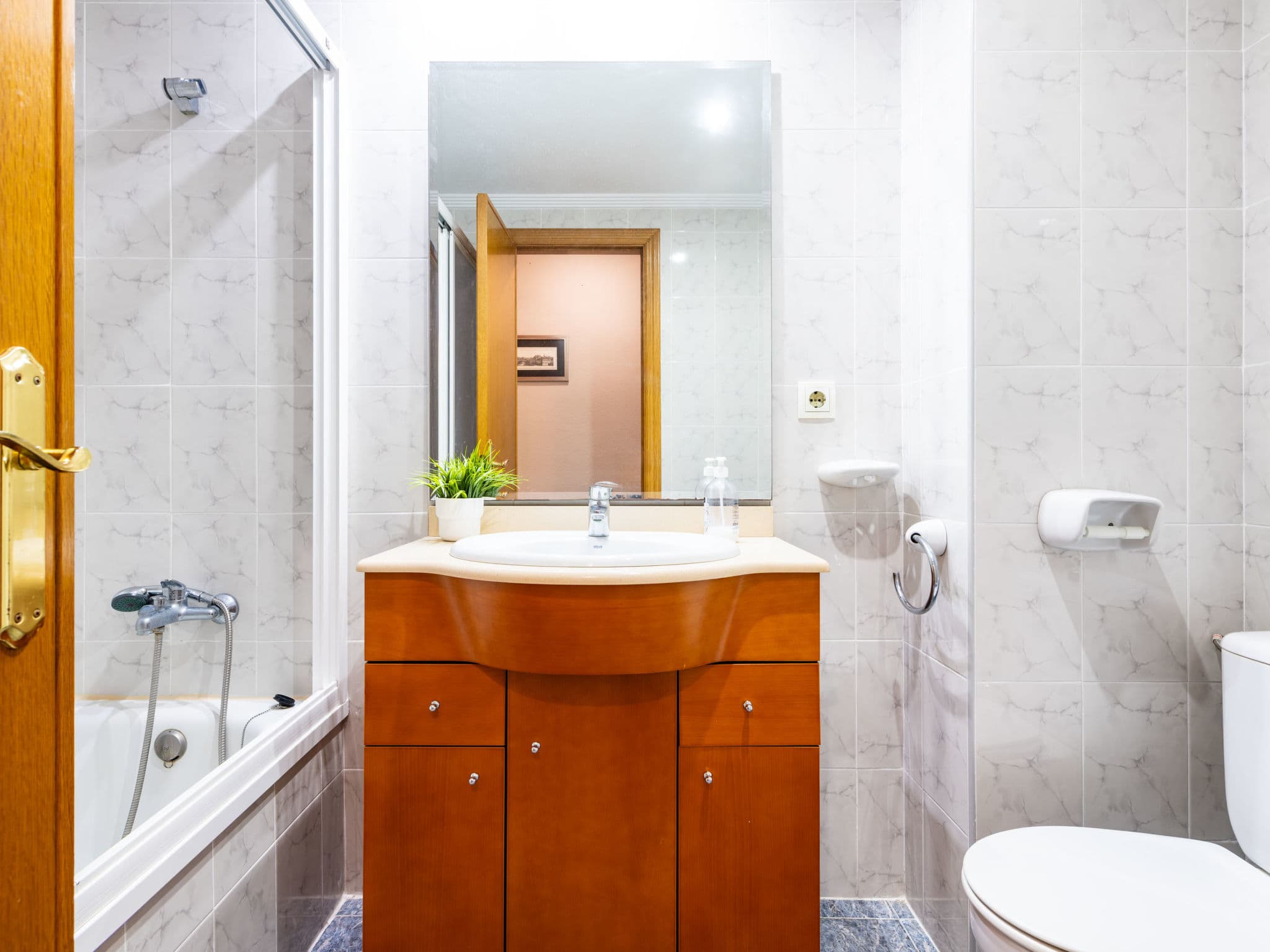 Bathroom / Wellness