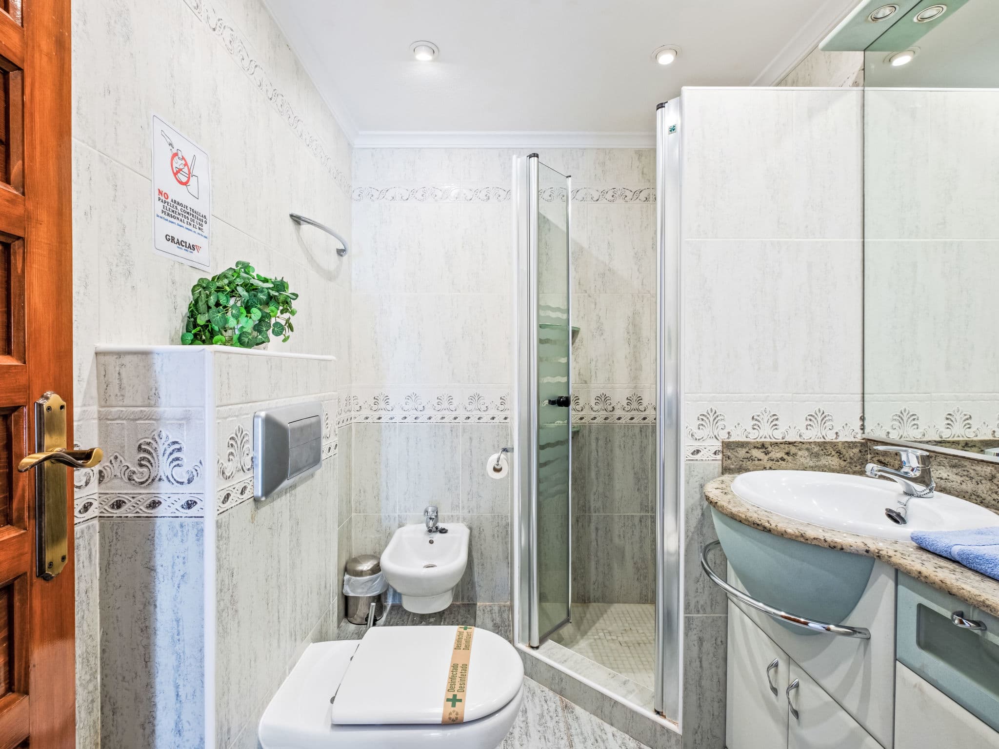 Bathroom / Wellness