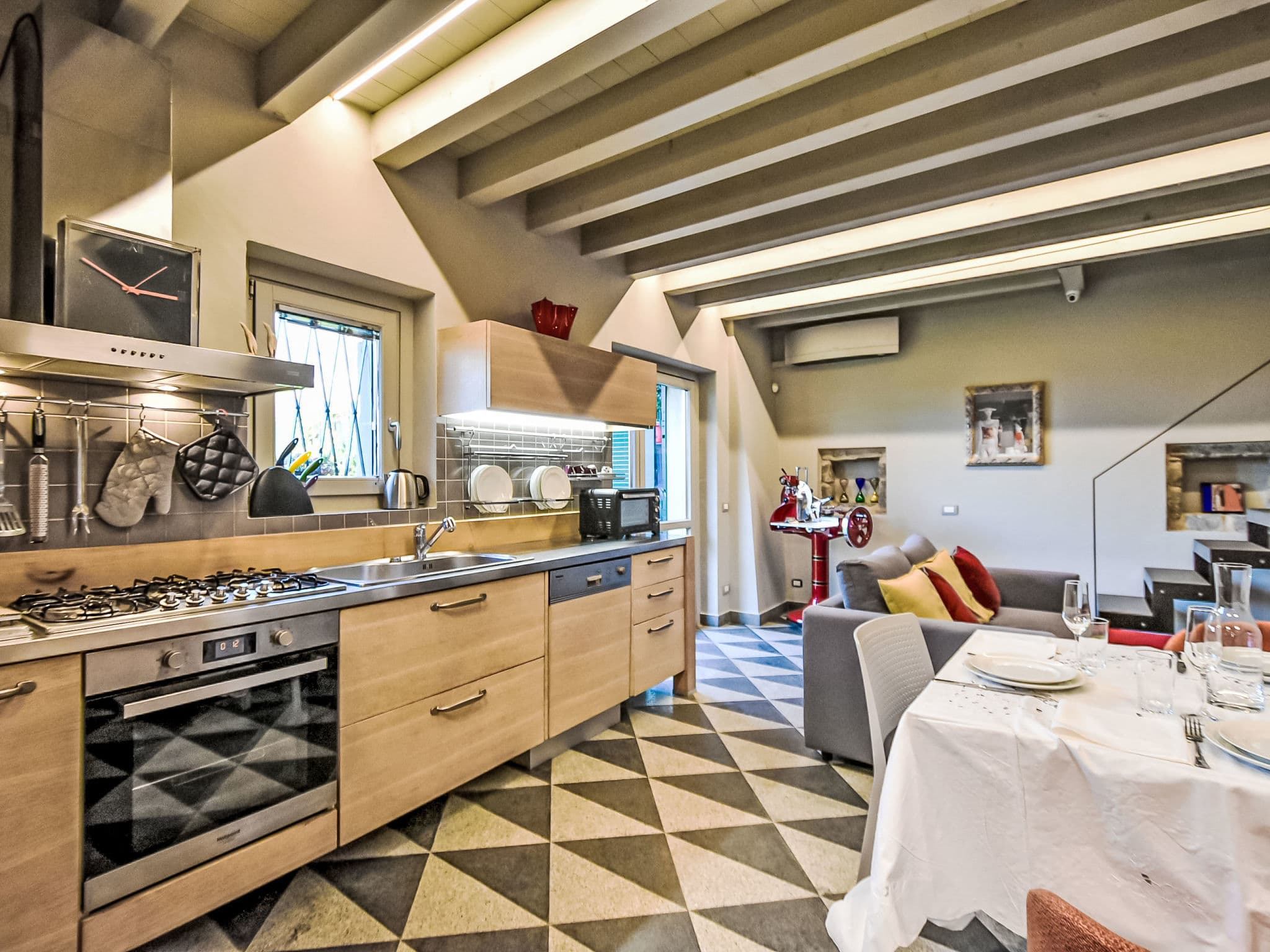 Kitchen / Dining Room