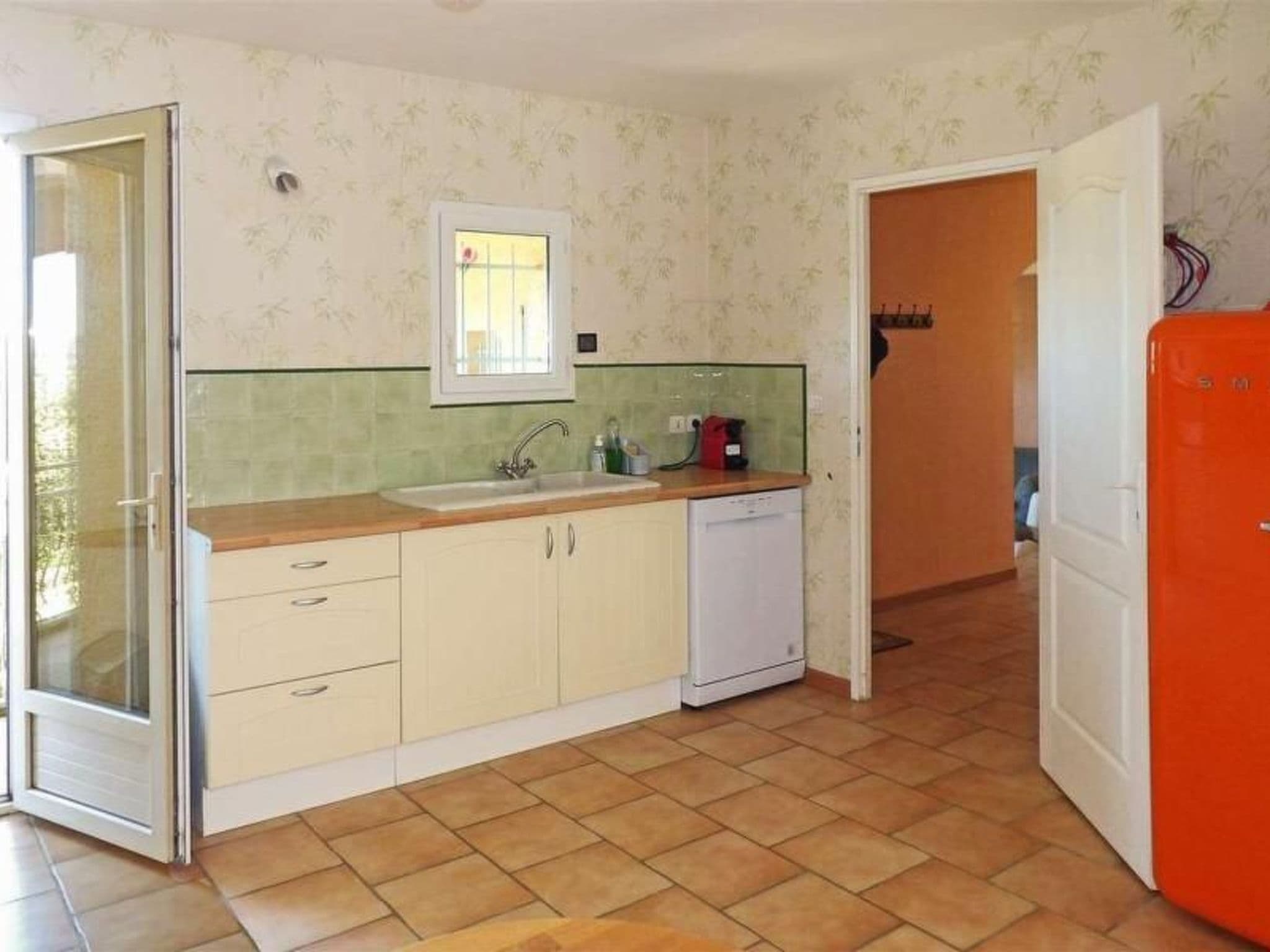 Gallery Image 14