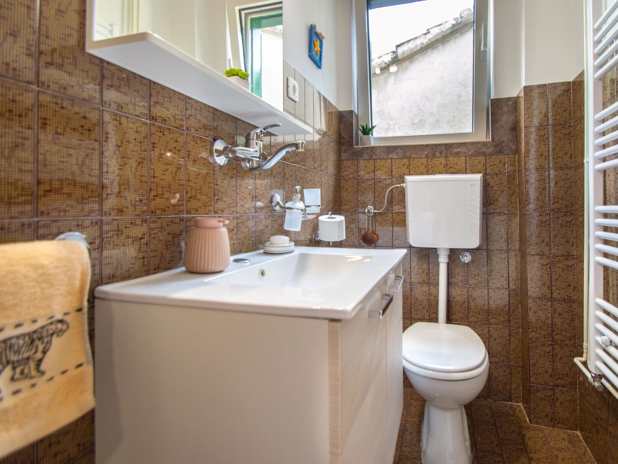 Bathroom / Wellness