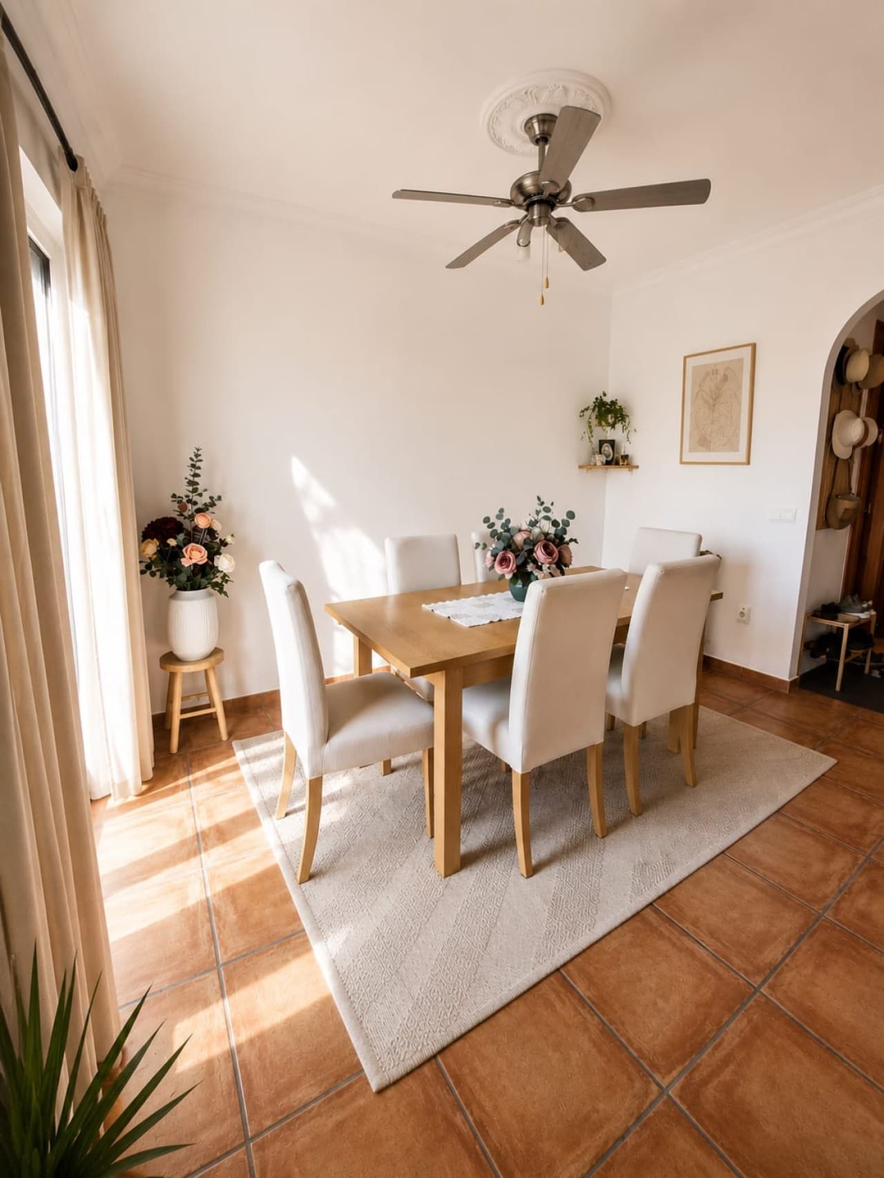 dining area.jpeg
