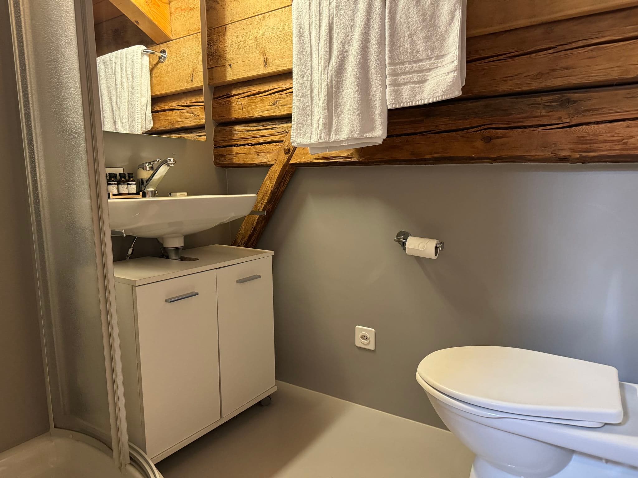 Bathroom / Wellness