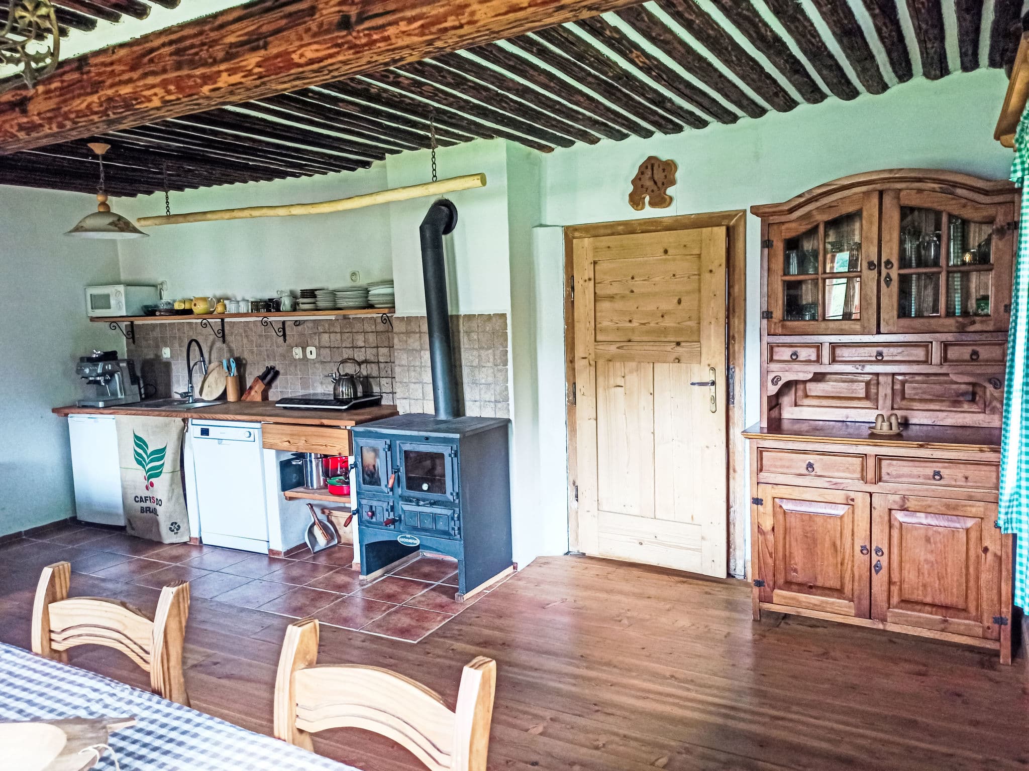 Kitchen / Dining Room