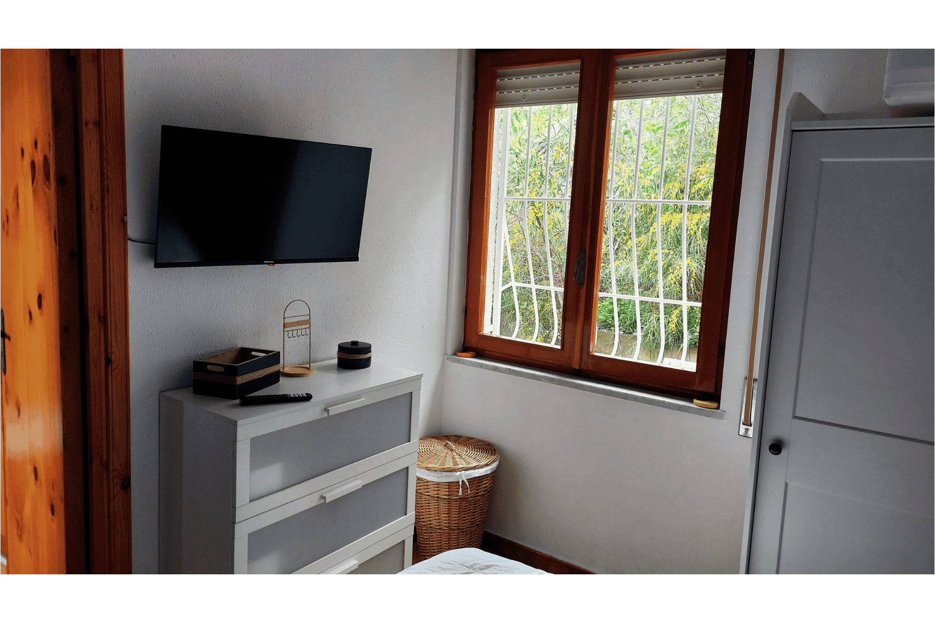 Double Bedroom with Smart TV