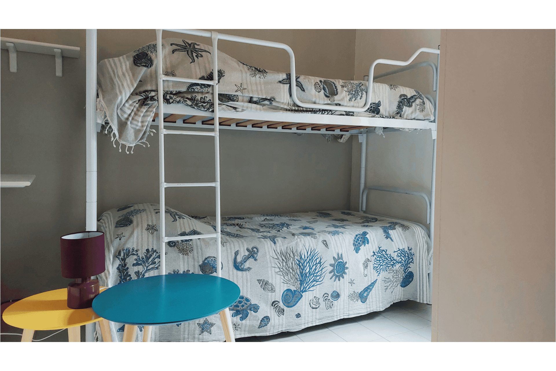 Corallo Blu Bedroom